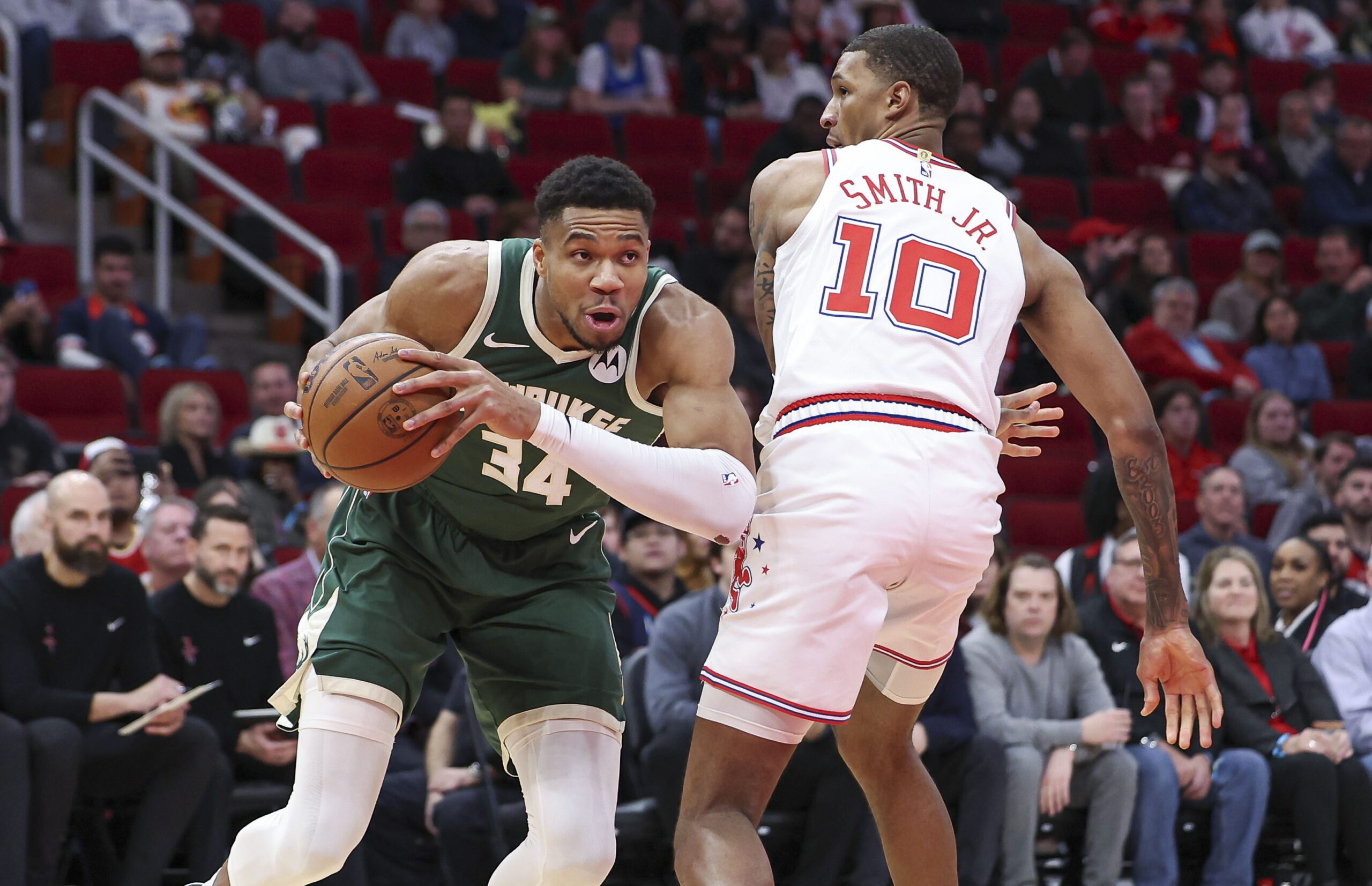 “Jon Was Very Clear” - Houston Rockets GM Says the Bucks Aren’t Trading Giannis Antetokounmpo 1 Milwaukee Bucks, Giannis Antetokounmpo, Houston Rockets