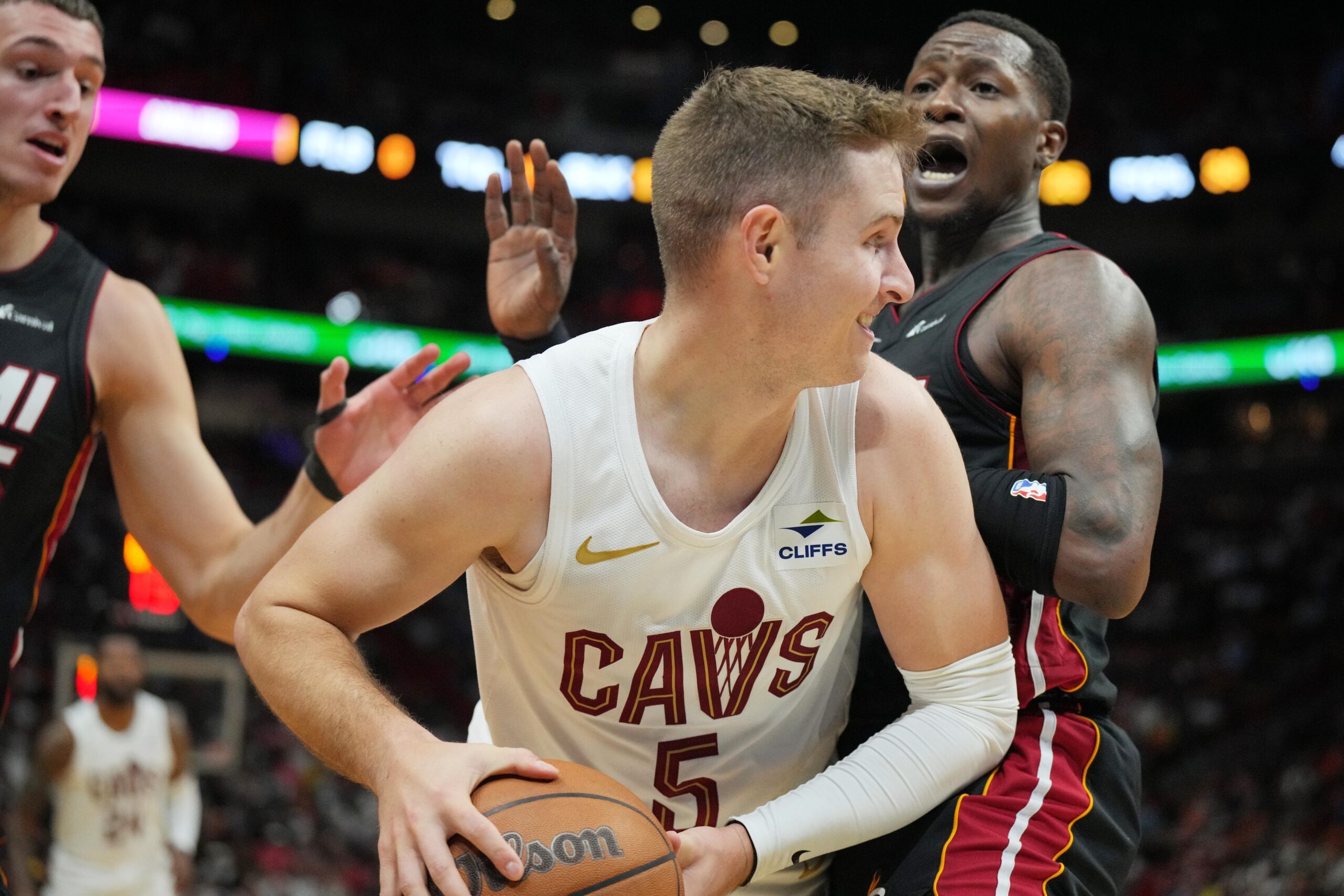 "That Backcourt is Too Small" - Cleveland Cavaliers Urged to Trade 2-Time NBA All-Star to Western Conference Team 3 Cleveland Cavaliers