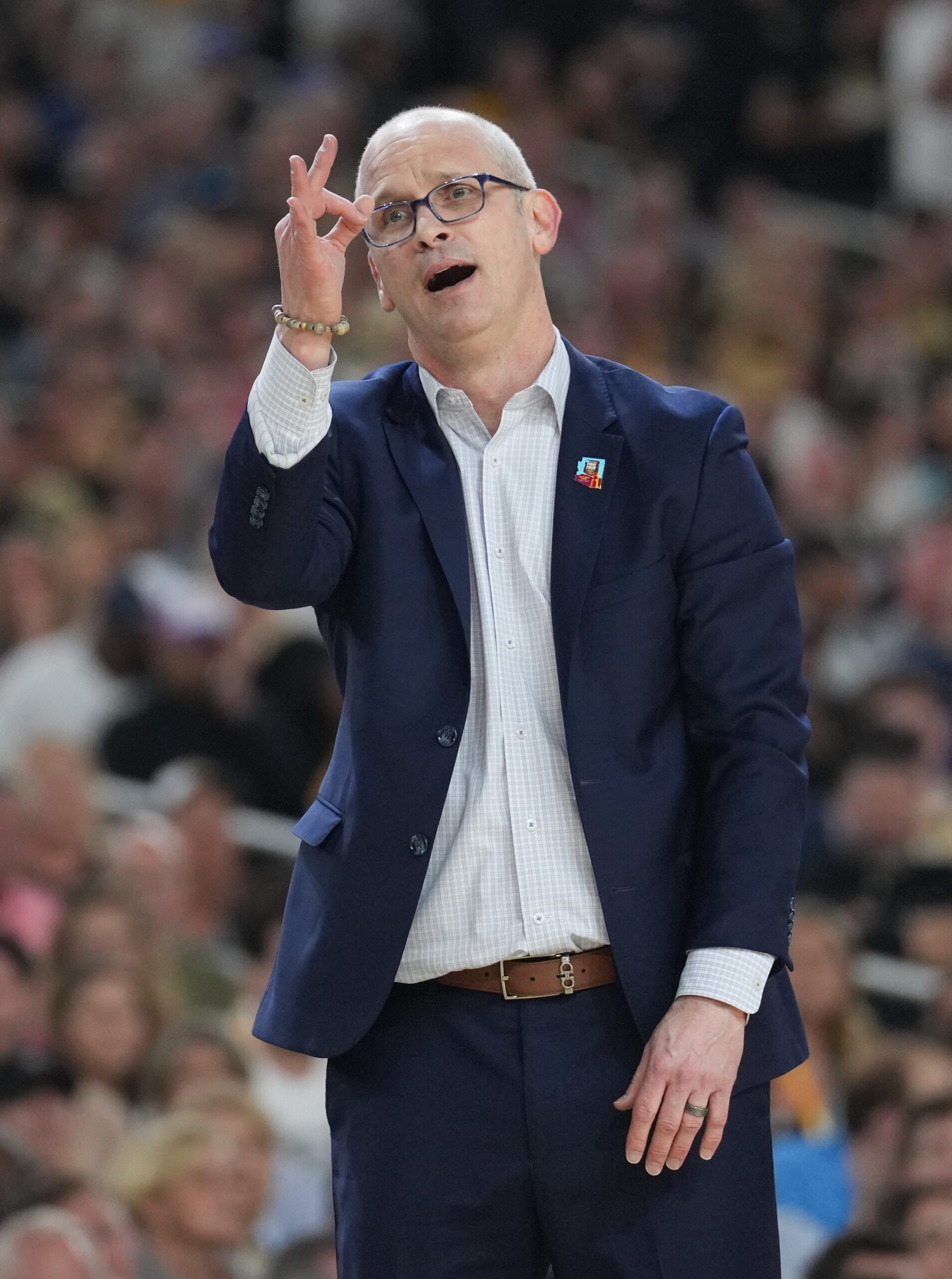 We Back': Fans React to UConn's Big Win Over Gonzaga 4 UConn Huskies, Dan Hurley