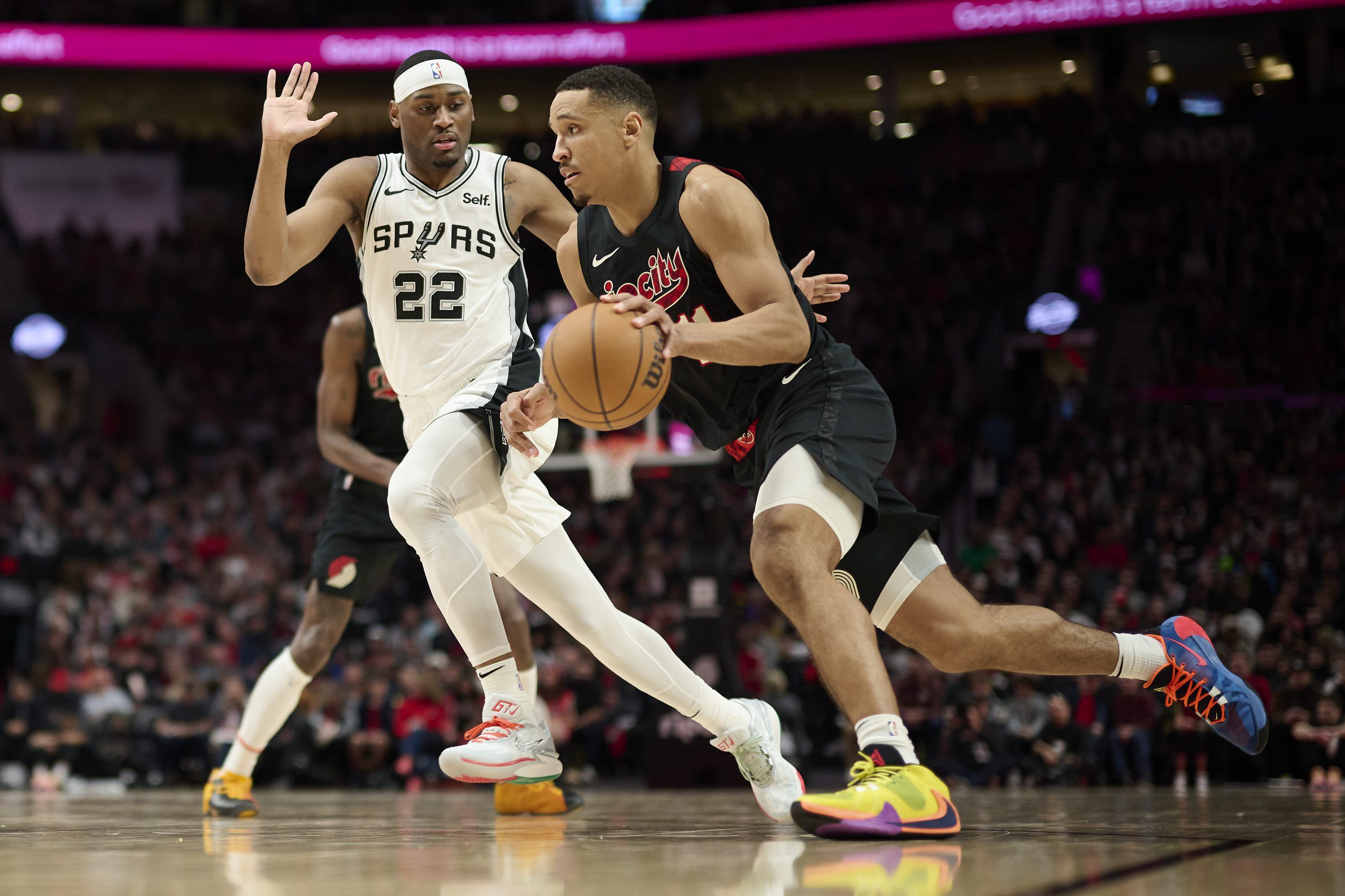 “Can Provide Some Reliable Playmaking” - Malcolm Brogdon a Potential Target for the New York Knicks 1 San Antonio Spurs, Victor Wembanyama, NBA Trade rumors, Malcolm Brogdon