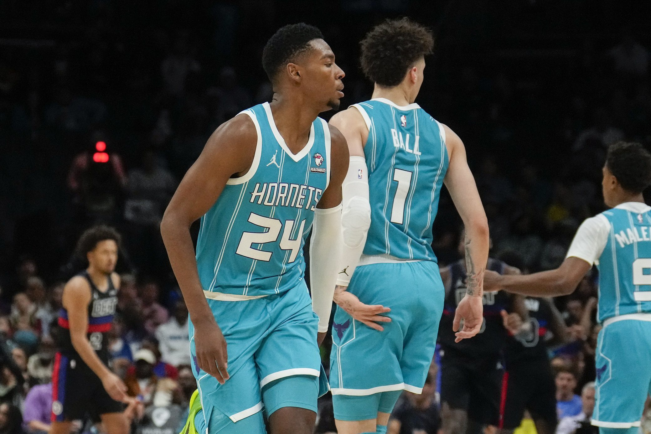 "He Has to be Either on the Floor or in a Trade" - Charlotte Hornets Receive Stern LaMelo Ball Warning Ahead of the 2025-26 Campaign 3 Charlotte Hornets, LaMelo Ball, Brandon Miller