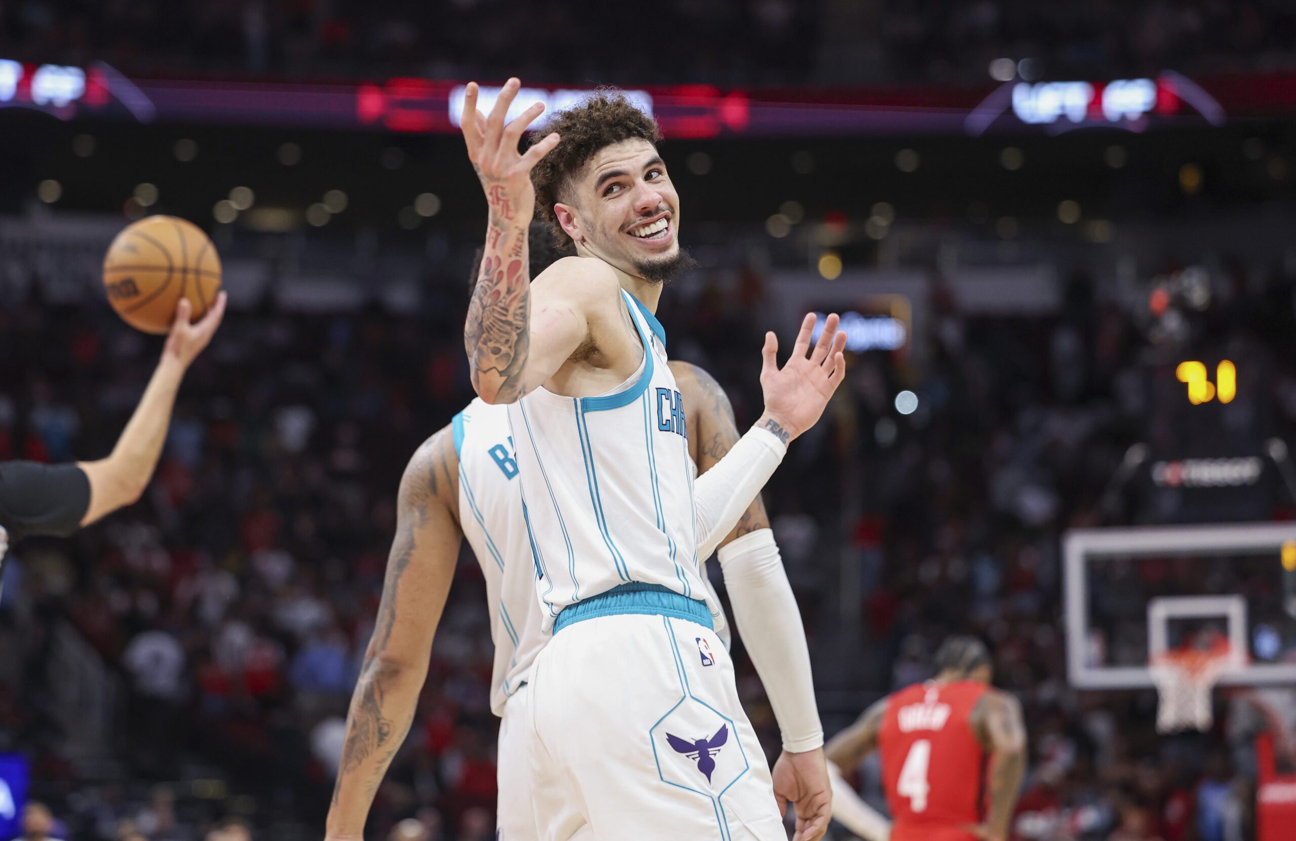 "You Get Those Wow Factors at Times" - Charlotte Hornets Guard Dishes on Having LaMelo Ball as a Teammate 2 LaMelo Ball, Charlotte Hornets, Dallas Mavericks