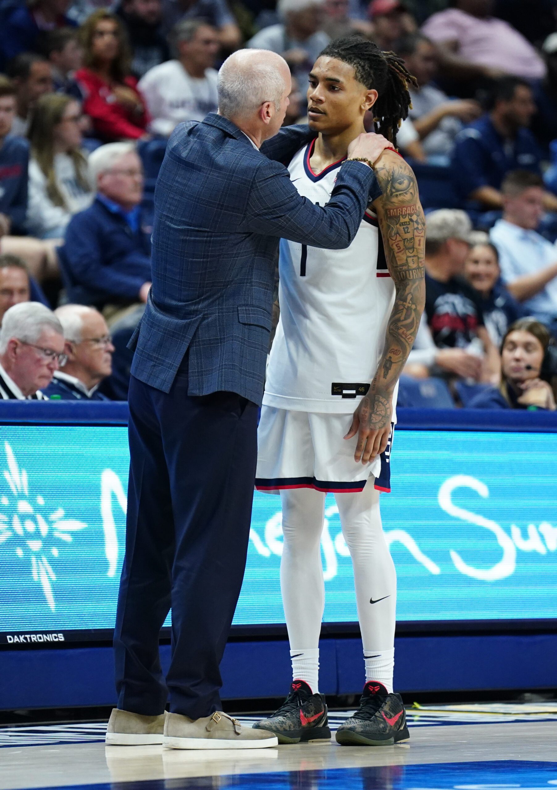 We Back': Fans React to UConn's Big Win Over Gonzaga 2 UConn Huskies, Dan Hurley