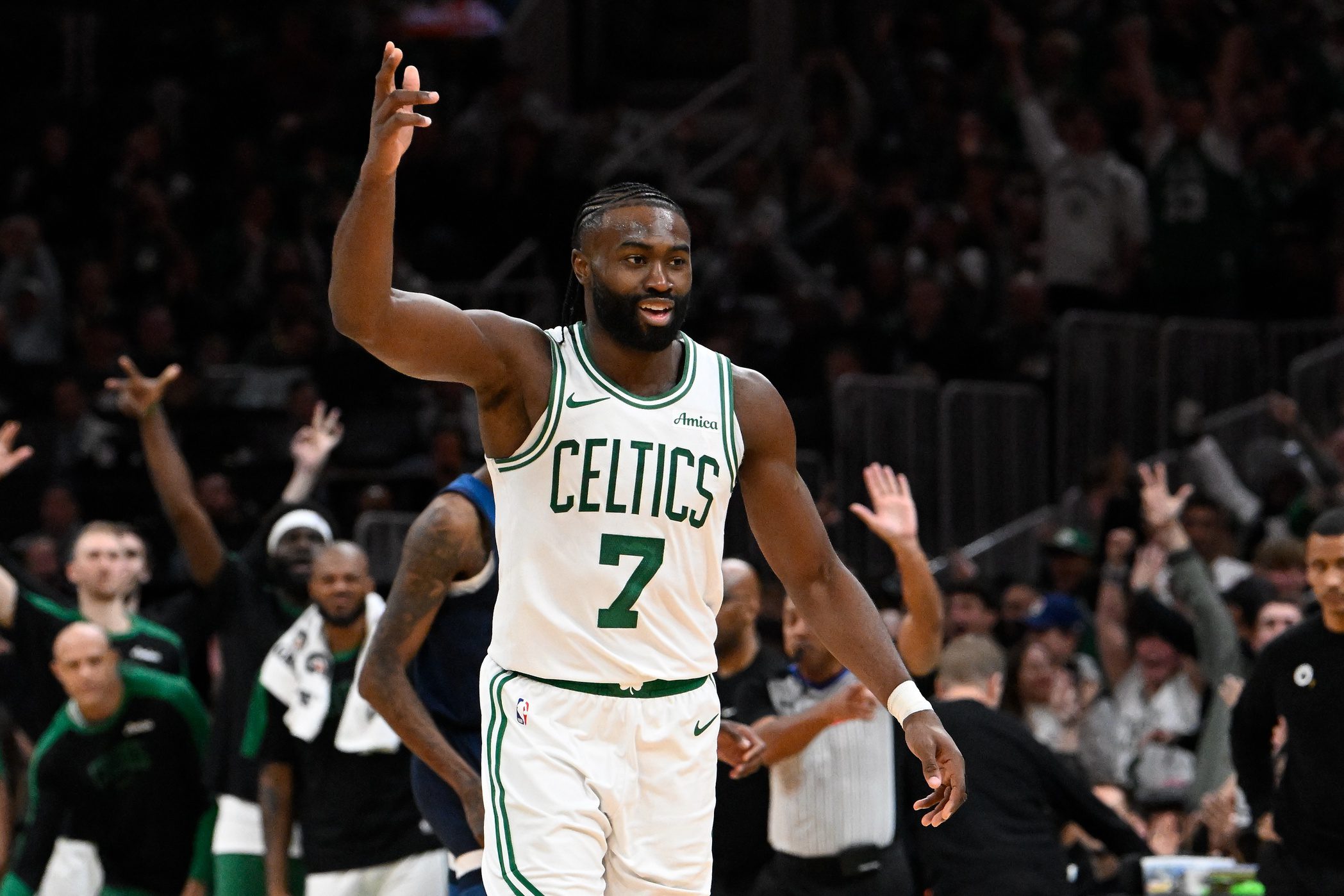 “We Feel Like We Can Beat Anybody”: Jaylen Brown Fires Up Celtics with Strong Belief in Roster 2 Jaylen Brown