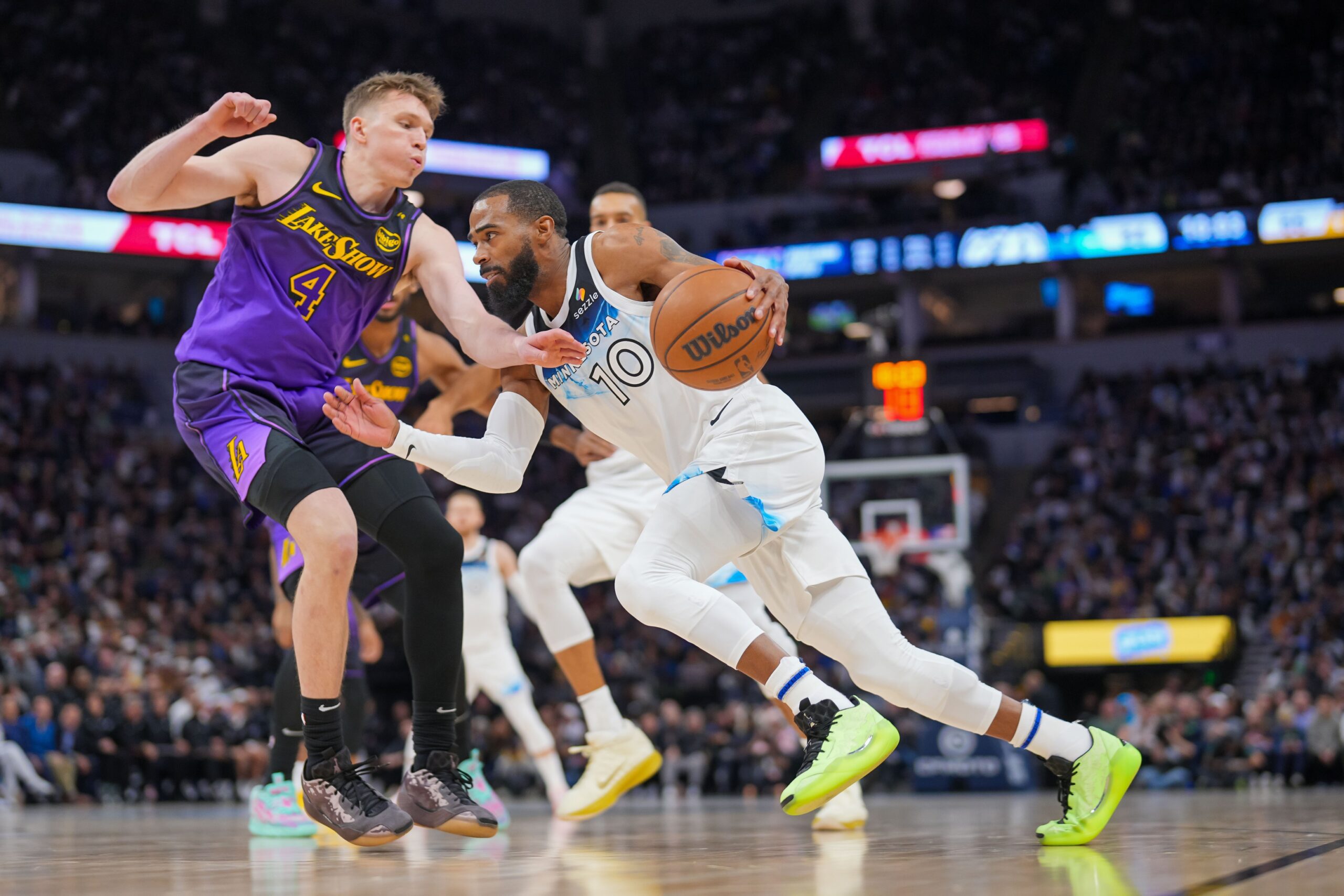 Los Angeles Lakers, Minnesota Timberwolves