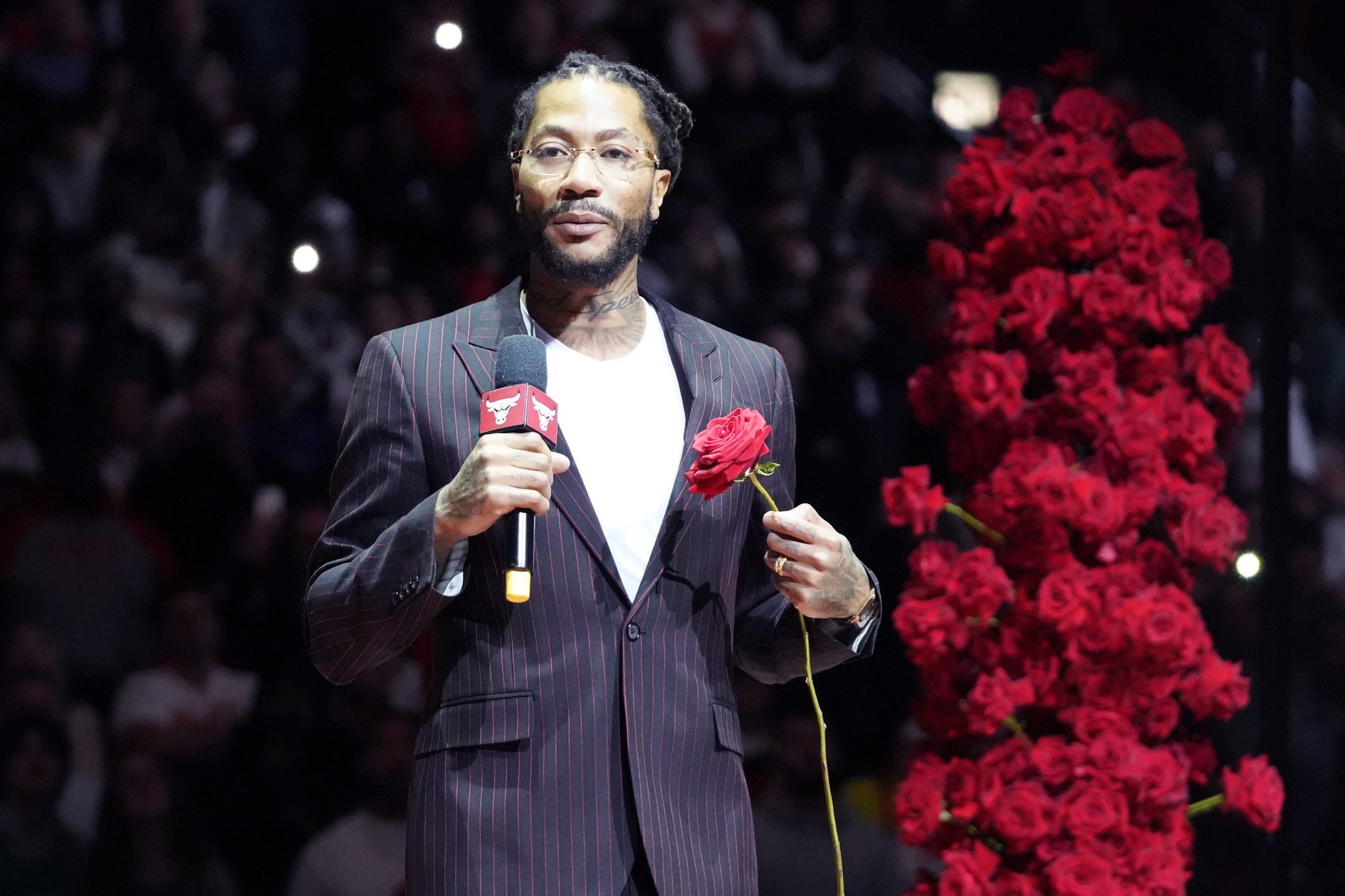 “Michael Jordan Was Too Sexy” - Former Chicago Bulls Star Praises HOF Guard While Trashing LeBron James 3 Derrick Rose