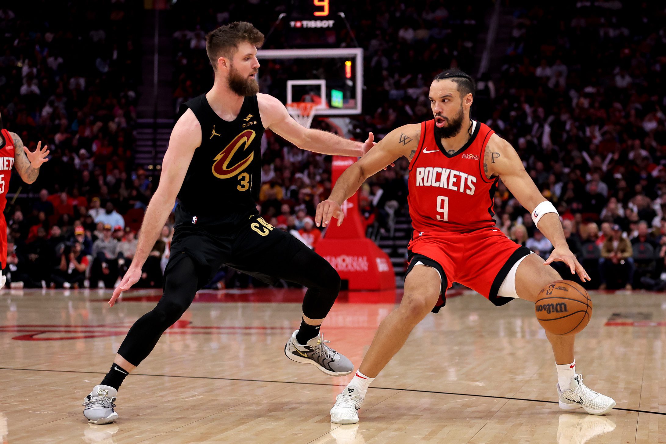 Dillon Brooks, Dean Wade, Dallas Mavericks