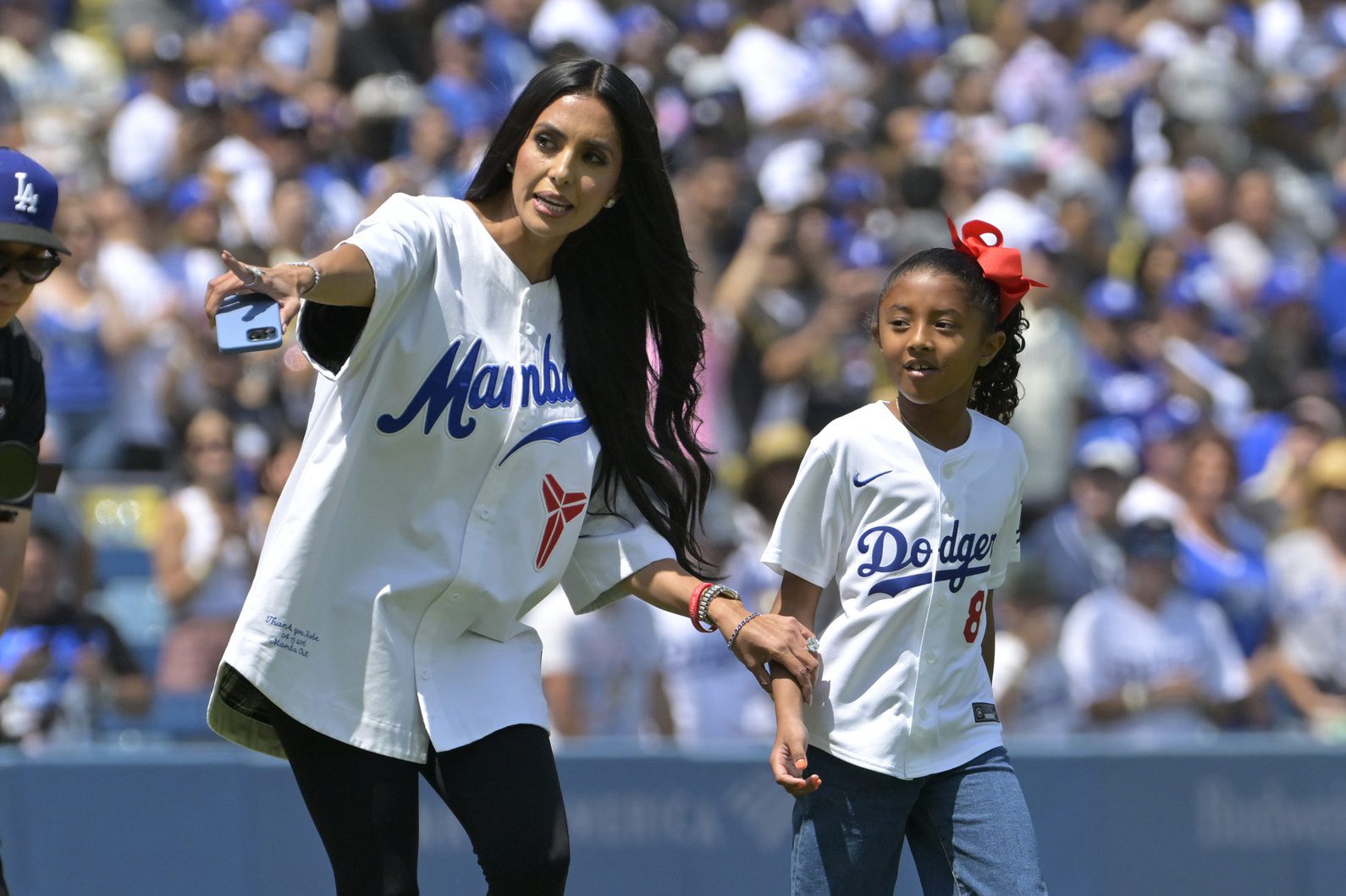 "Imaginary Pregnancy Rumor": Vanessa Bryant Serves Wit And Cocktail As 24-Year-Old Pregnancy Rumor Resurfaces 2 USATSI 24079365 168400517 lowres