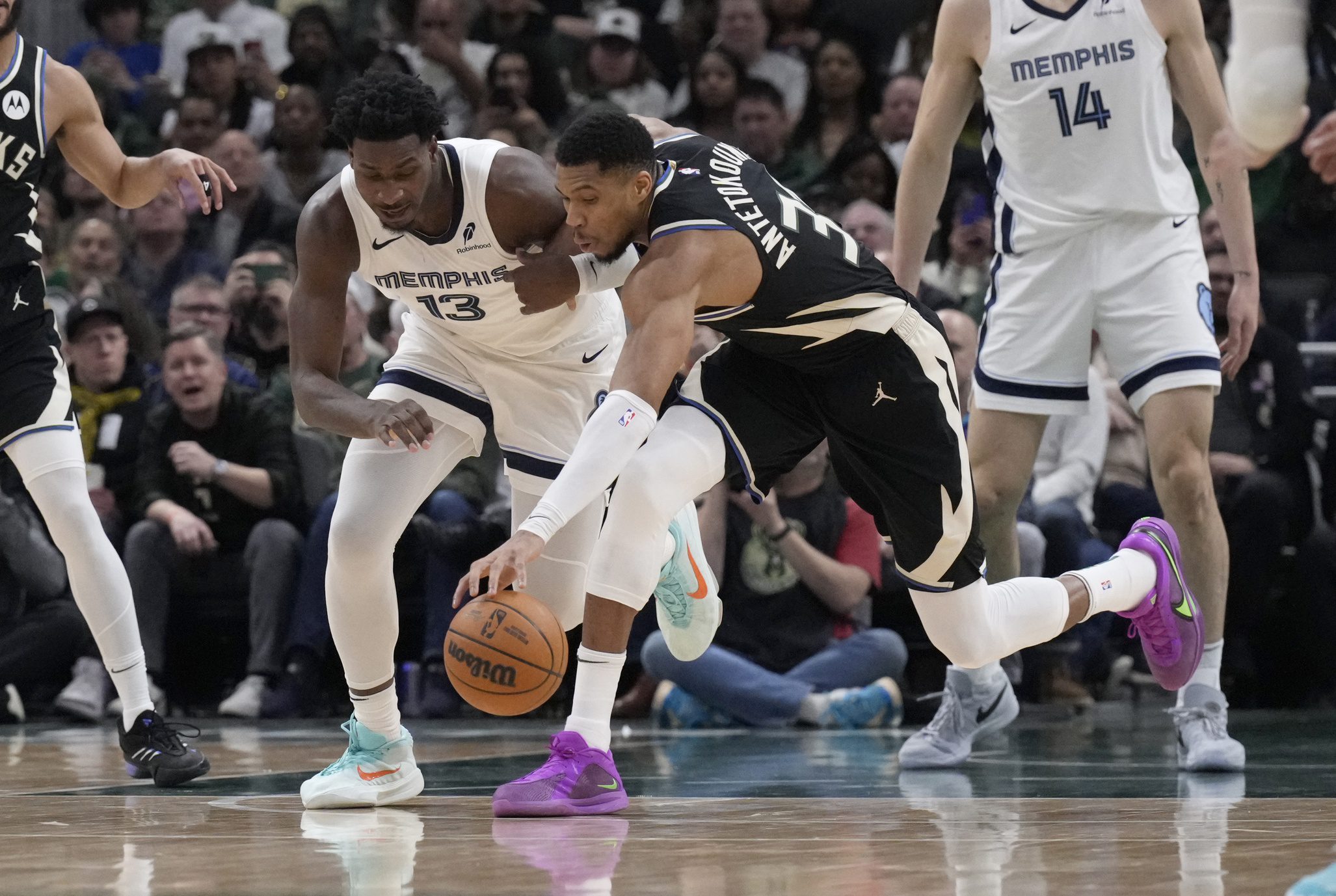 Giannis Antetokounmpo, Memphis Grizzlies