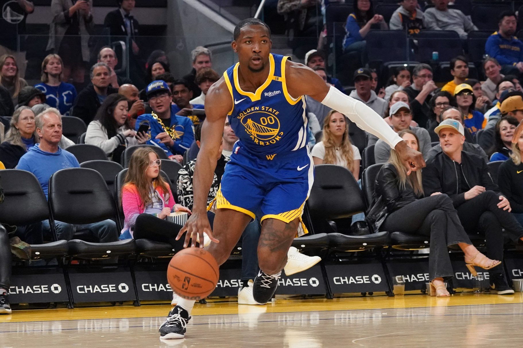 Golden State Warriors' Steve Kerr Gave an Update on Jimmy Butler Following the Game 2 Defeat 2 Golden State Warriors forward Jonathan Kuminga (00) drives to the basket against the Memphis Grizzlies in the second quarter at Chase Center.