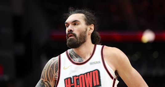 Rockets’ Steven Adams Helped to Locker Room Versus Pelicans Sparks Immediate Concern Among Fans: “Hope He Will be Okay” Houston Rockets, Steven Adams