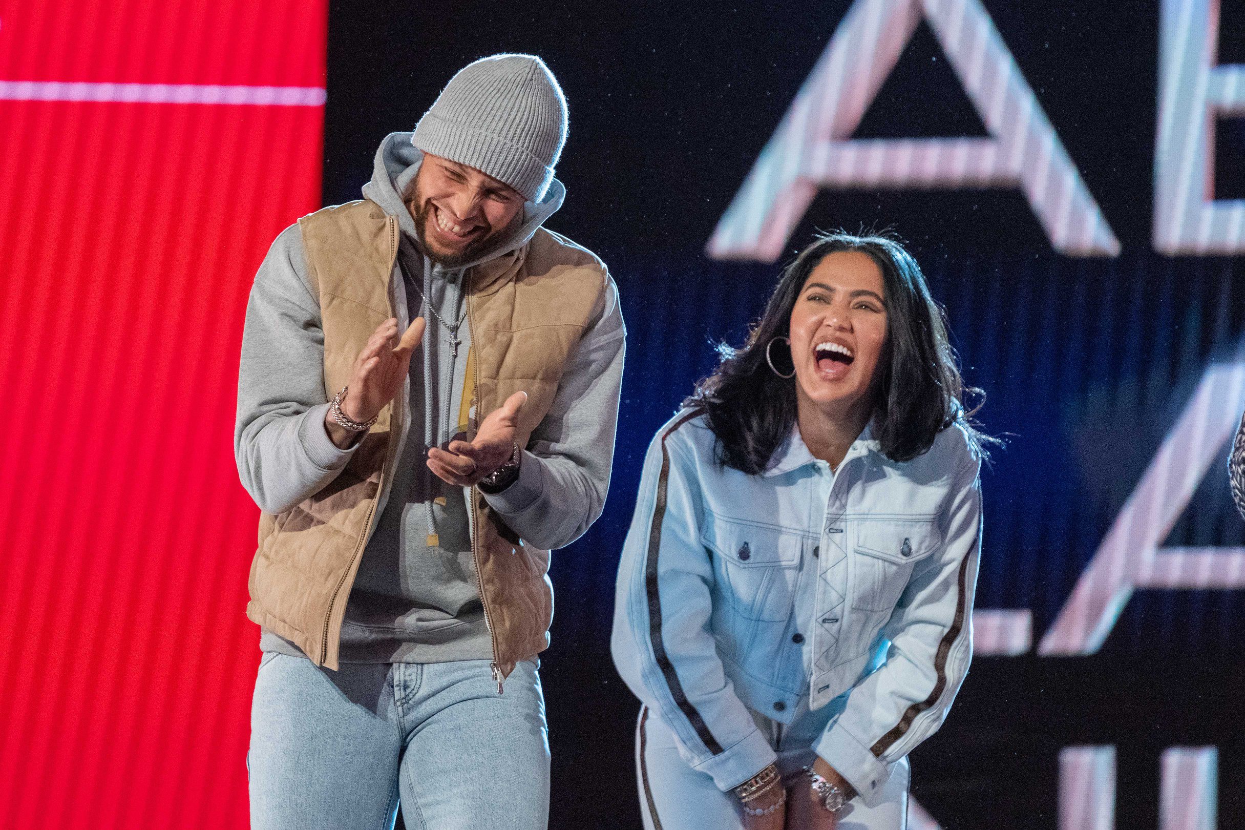 Michelle Obama Gives Props To Steph Curry's Wife Ayesha Curry On Plezi Hydration Positive Reviews 4 Golden State Warriors, Steph Curry, Ayesha Curry