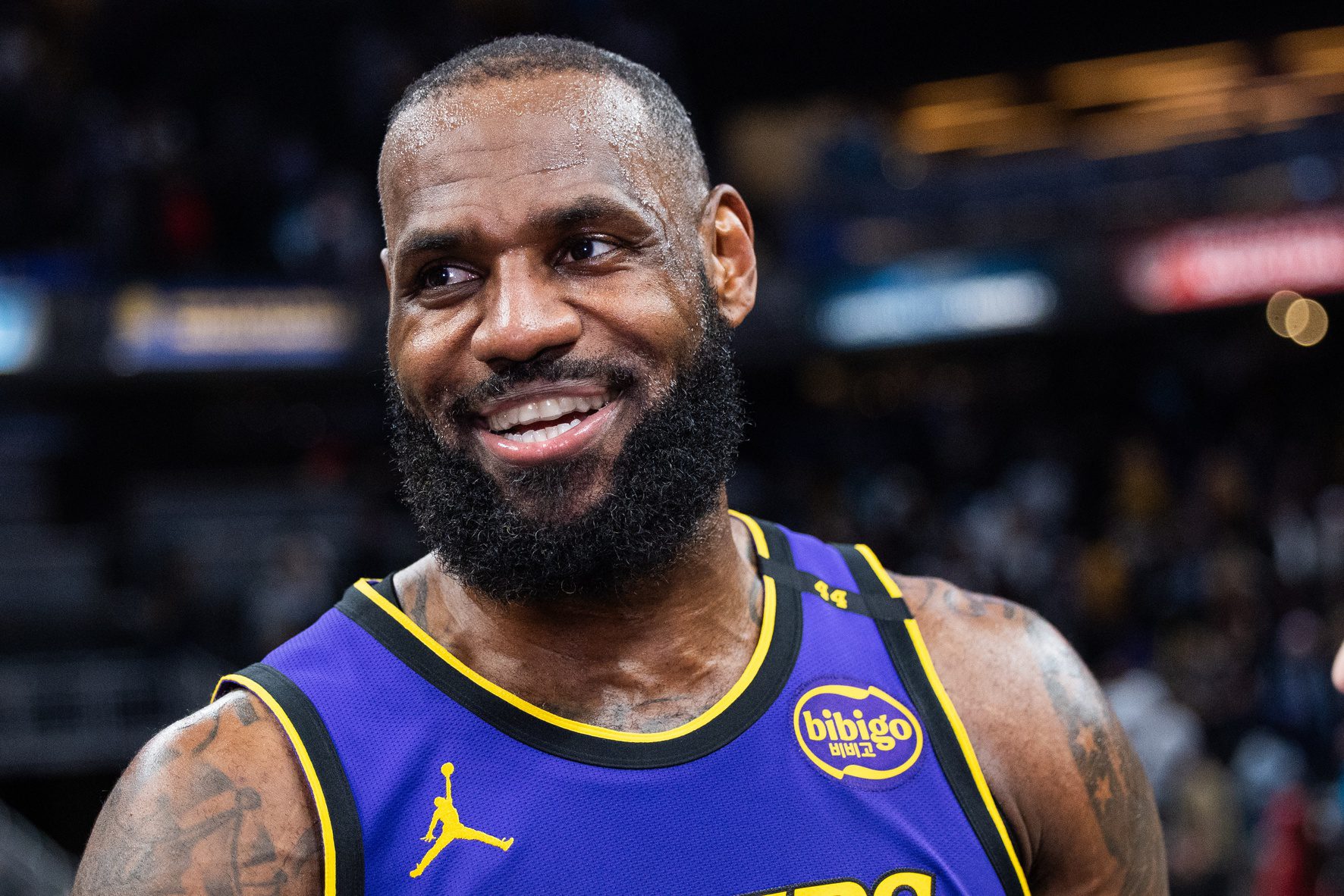 LeBron James, Los Angeles Lakers, Indiana Pacers