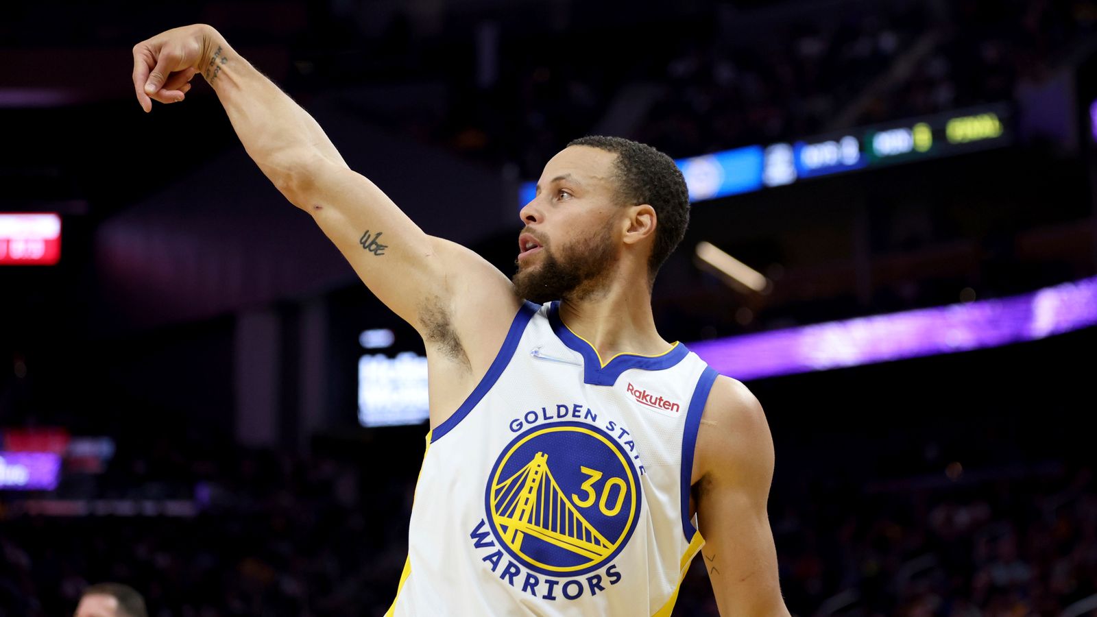 “Hopefully We Can Hit the Ground Running” - Steph Curry Aims to Win Against Starless Lakers in Opening Night 2 golden state warirors stephen curry