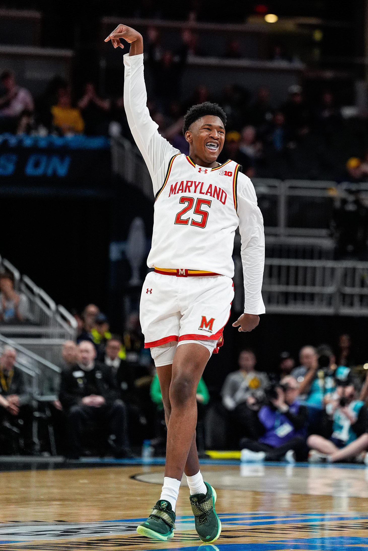 NCAA, Derik Queen
