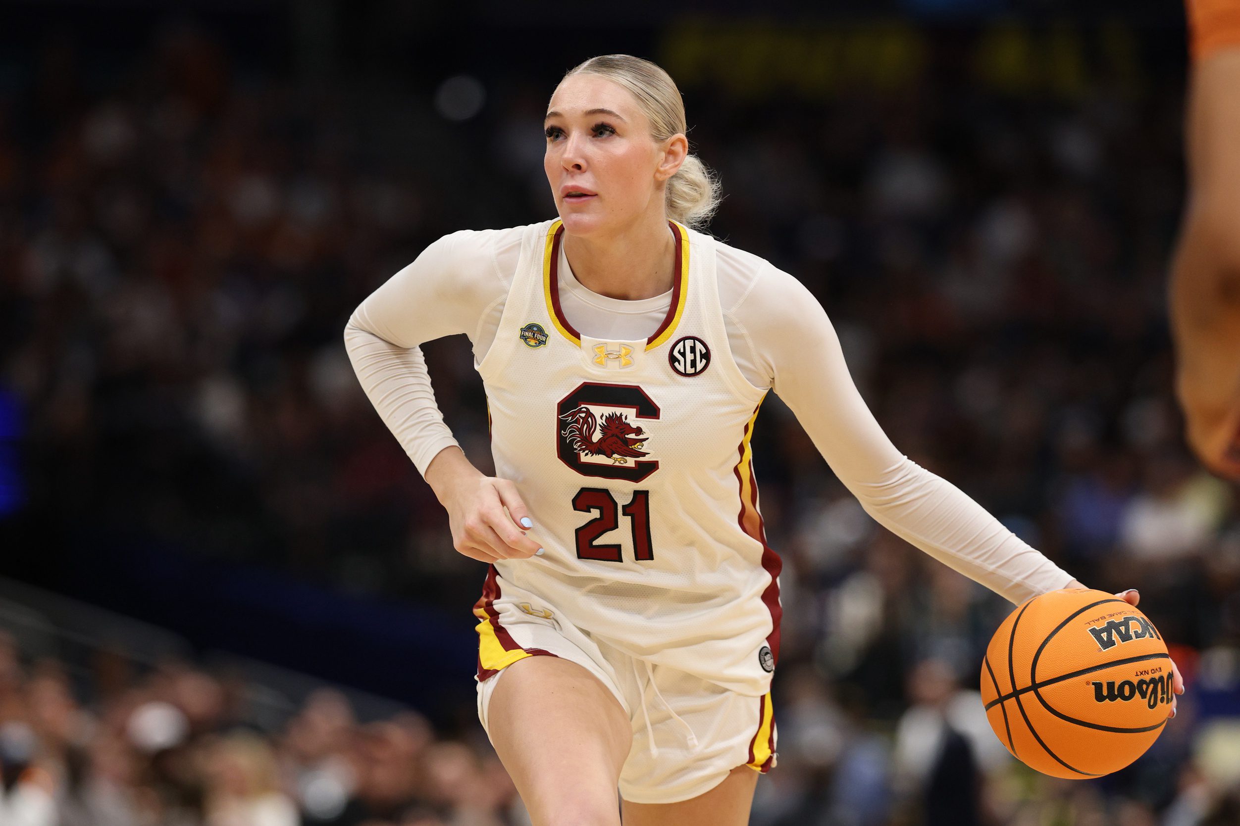 "I'm Trusting God's Timing And Purpose": Chloe Kitts Opens Up On Heartbreak After ACL Tear Derails Her Final Season 1 USATSI 25847538 168400517 lowres