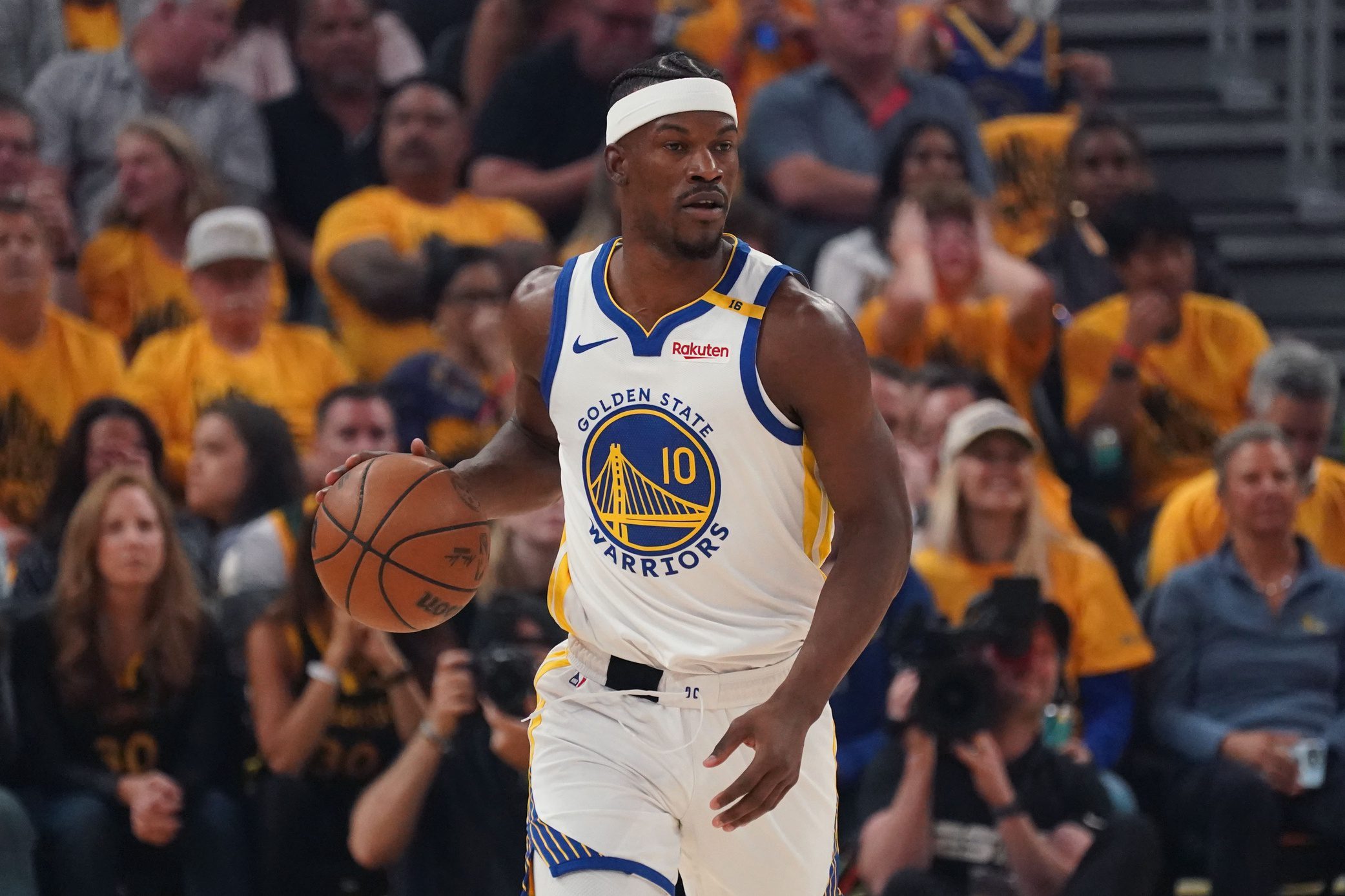 Golden State Warriors' HC Says Jimmy Butler Wasn't 'Aggressive' Following Game 4 Loss Against the Wolves 1 Jimmy Butler, Golden State Warriors
