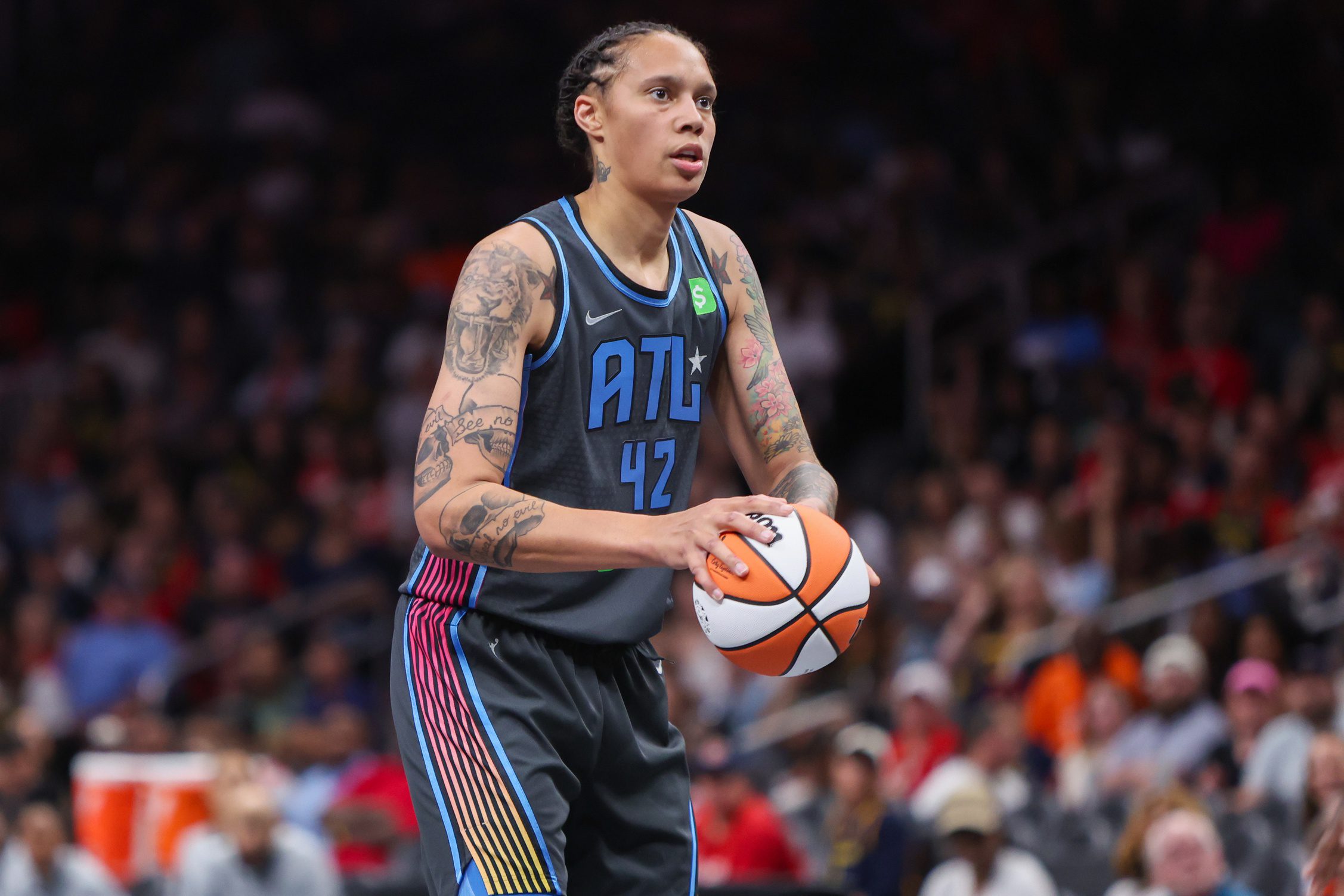 "Still Crazy KD Trying To Smash That Dude": WNBA Fans Throw Jokes As Brittney Griner's Unrivaled Post-Game Interview Goes Viral 3 Brittney Griner, Atlanta Dream, WNBA
