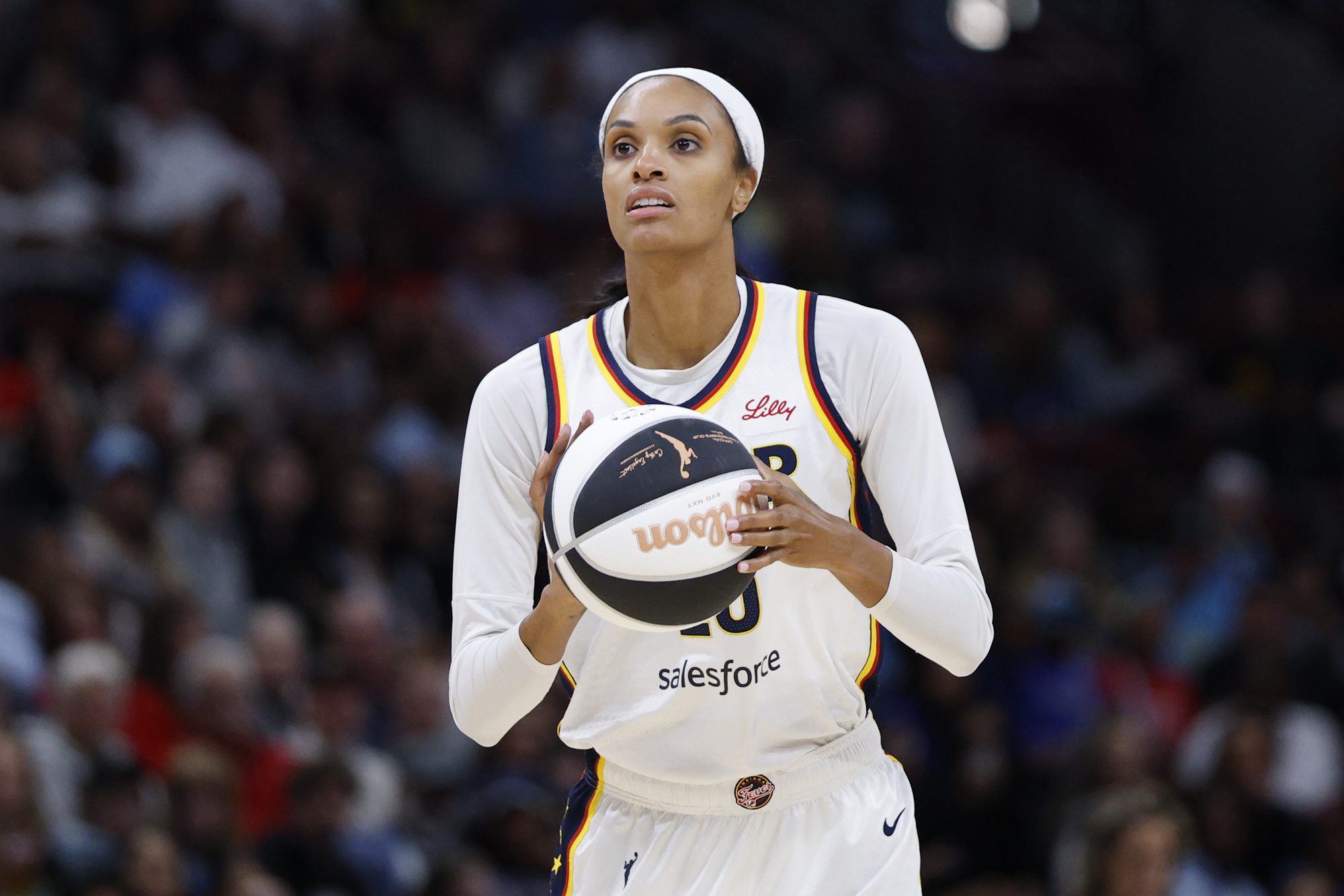 "We Handle This As A Business: DeWanna Bonner Gets Serious On Teaming Up With Fiancee Alyssa Thomas With Phoenix Mercury 3 USATSI 26405791 168400517 lowres