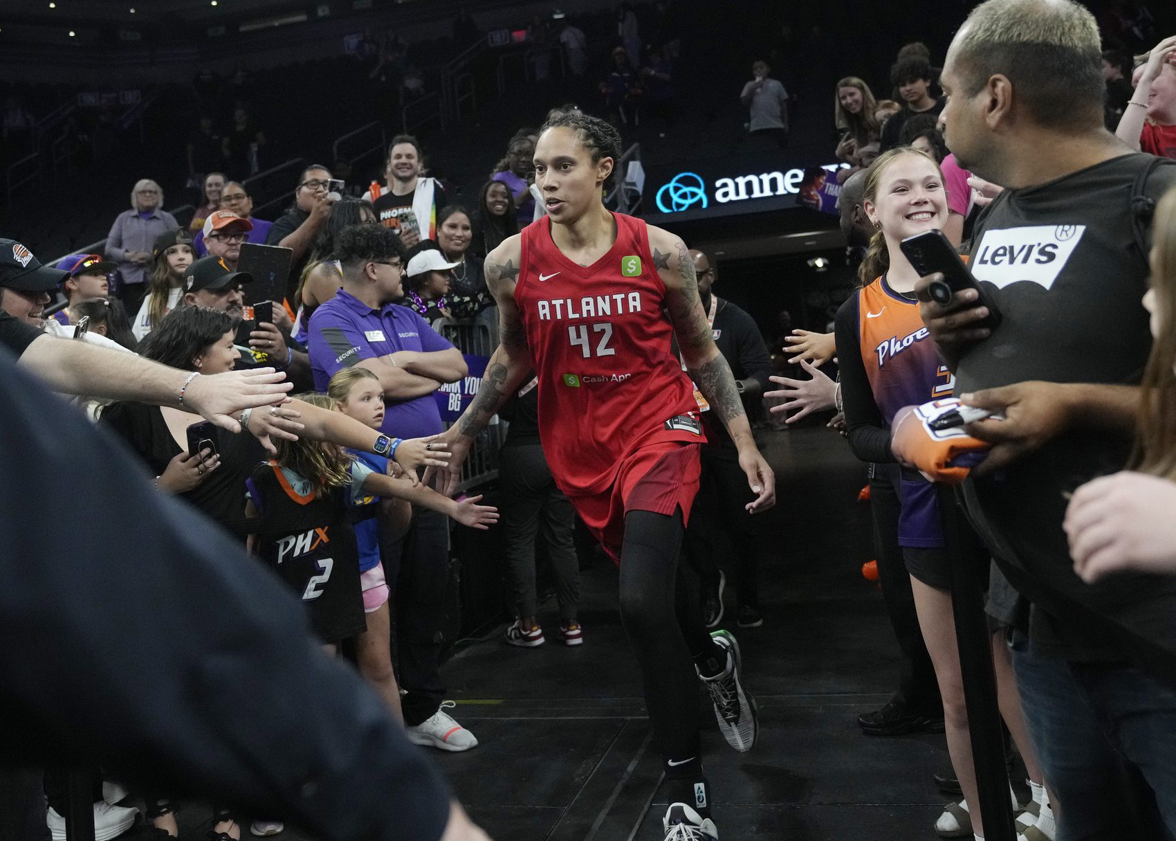"Still Crazy KD Trying To Smash That Dude": WNBA Fans Throw Jokes As Brittney Griner's Unrivaled Post-Game Interview Goes Viral 2 Brittney Griner