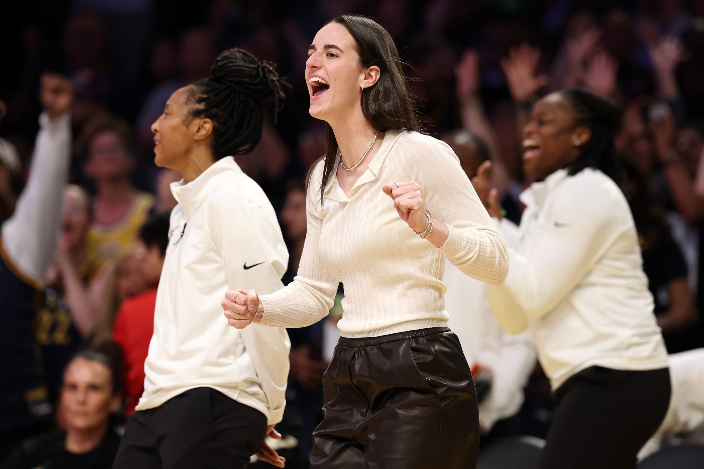 "She Was Just Telling Us To Shoot A Lot Of Threes": Caitlin Clark Praised By Sonia Citron For Coaching Presence Off Bench 1 USATSI 26961189 168400517 lowres