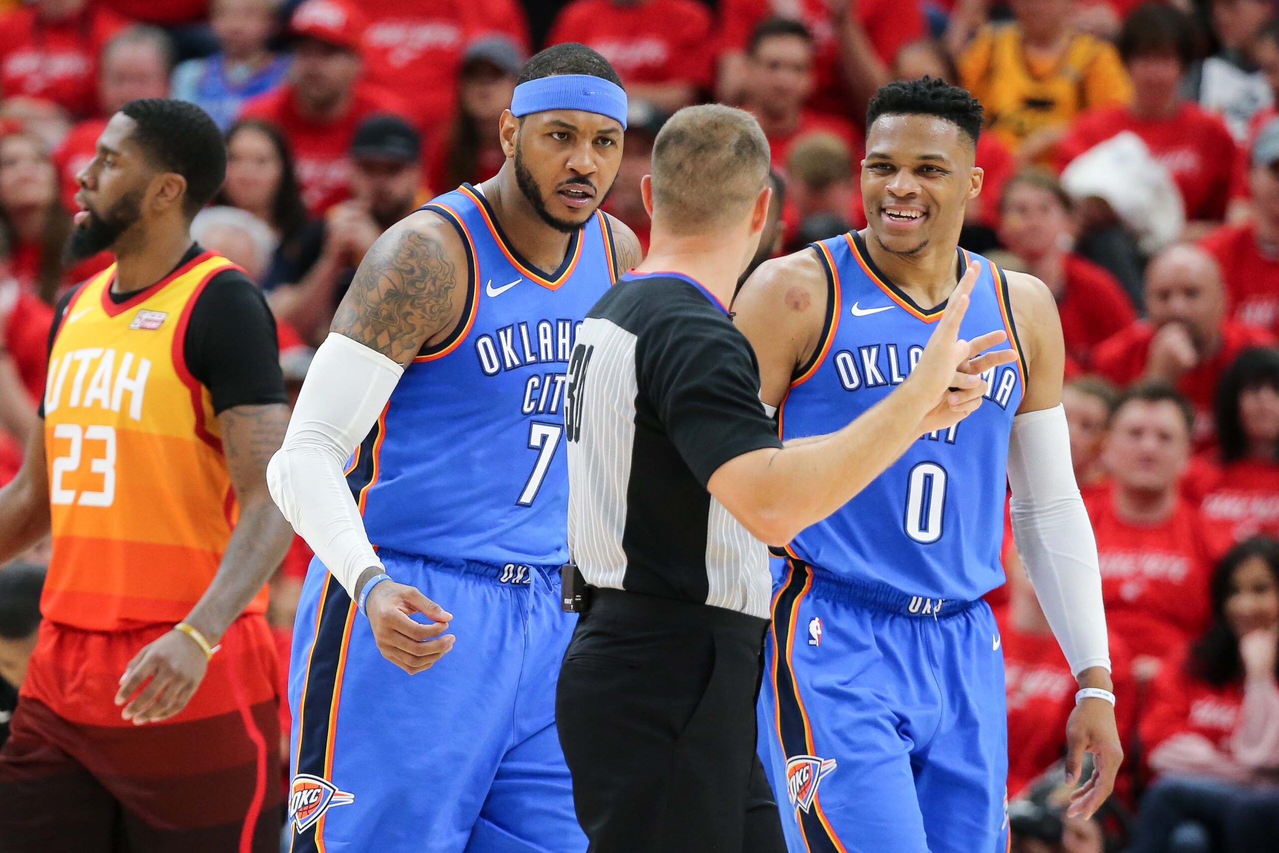 "Big Three Maybe In Weight": NBA Fans Poke Fun On Carmelo Anthony Refusing To Join James Harden, Dwight Howard To Form 'Big Three' In Houston 2 USATSI 10800150 scaled