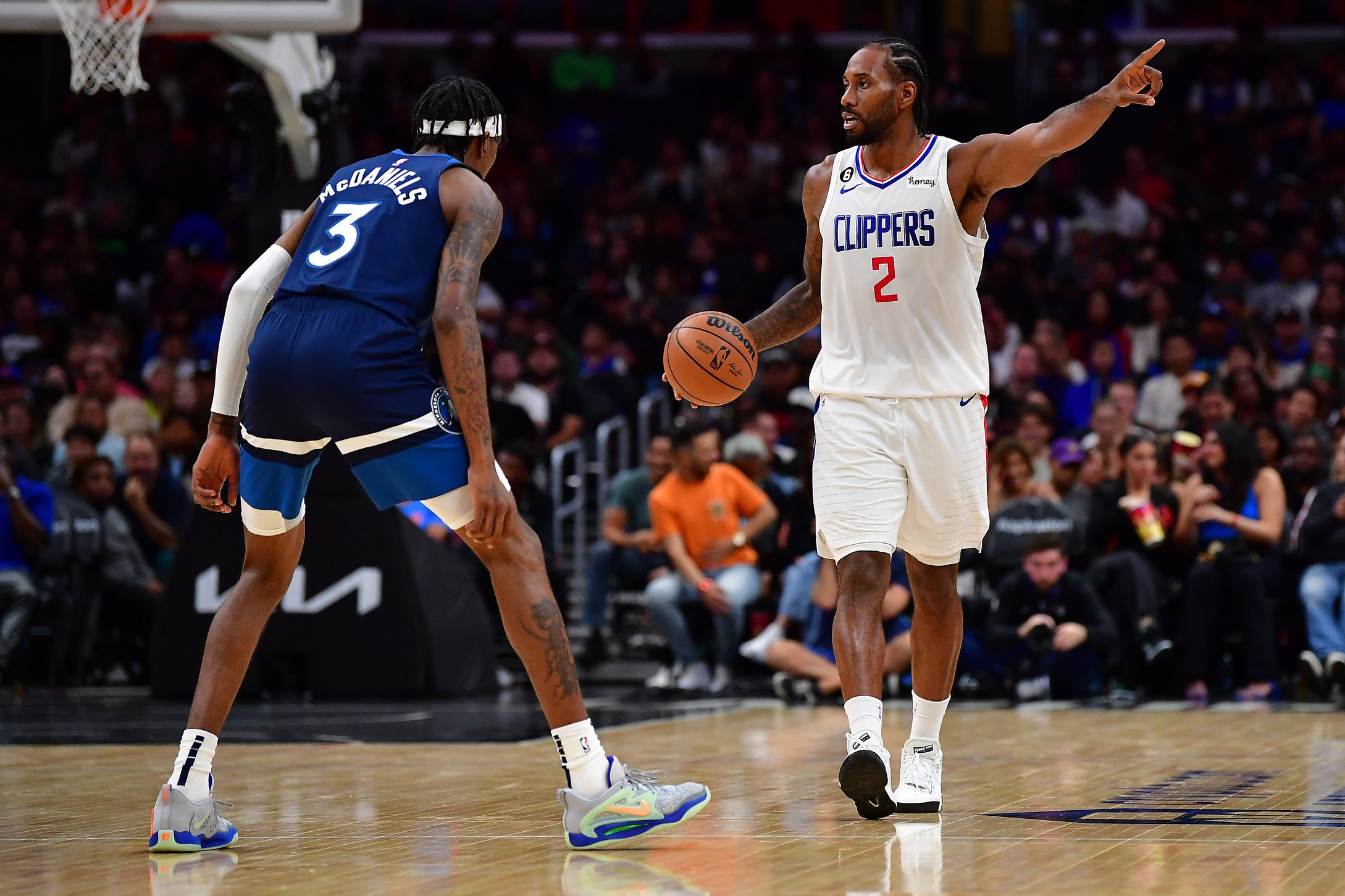 "Nothing But Autistic Grunts And Partial Sentences": NBA Fans Drop Remarks On Kawhi Leonard, Jaden McDaniels Resurfaced Off-Season Workout As 'Most Quiet Of All Time' 1 NBA Fans