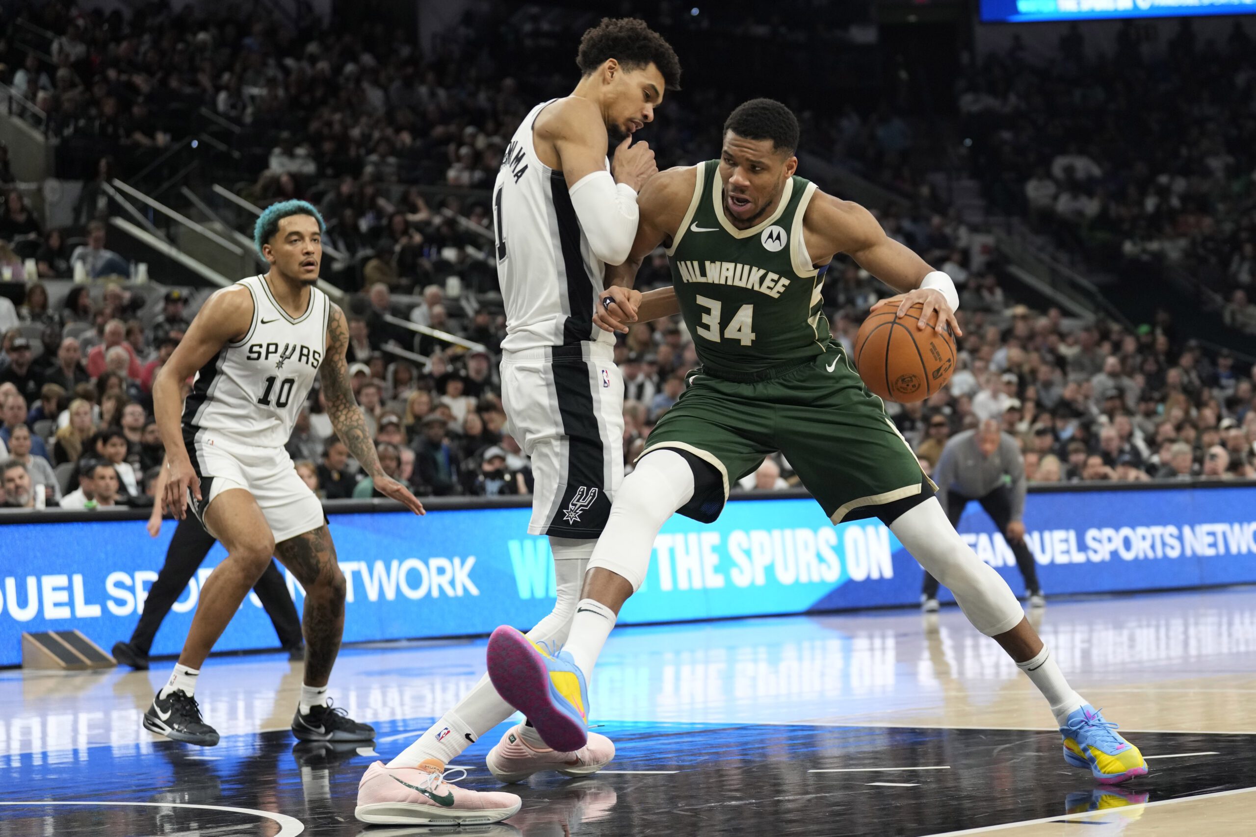 "Do They Have A Roster Spot For Thanasis Too?": NBA Fans Got Jokes As Giannis Antetokounmpo Gets Interest From Spurs To Team-Up With Victor Wembanyama 1 NBA Fans