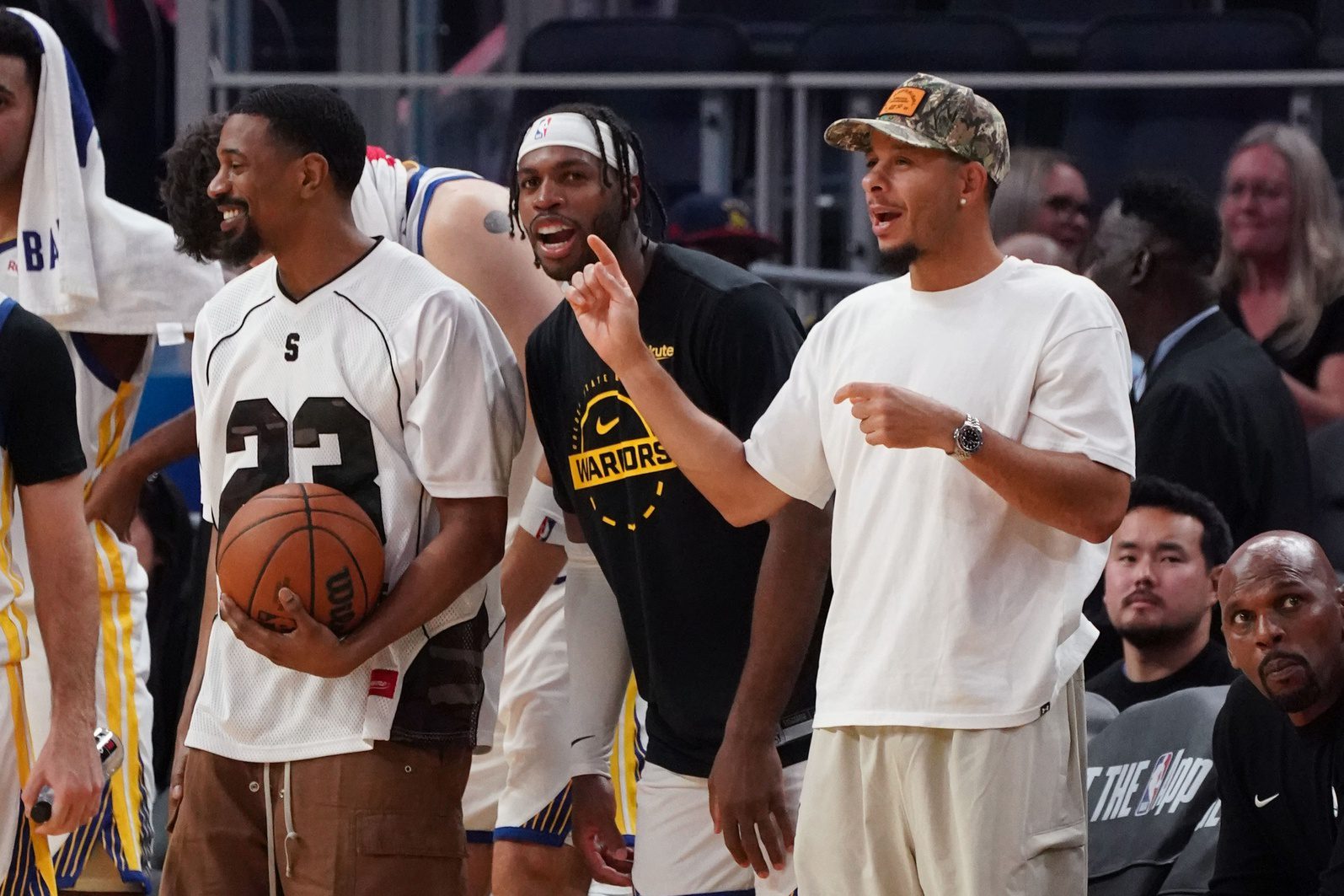 "Steph The Fakest Brother Ever": NBA Fans Go Crazy As Seth Curry Gets Waived By Warriors 2 Seth Curry