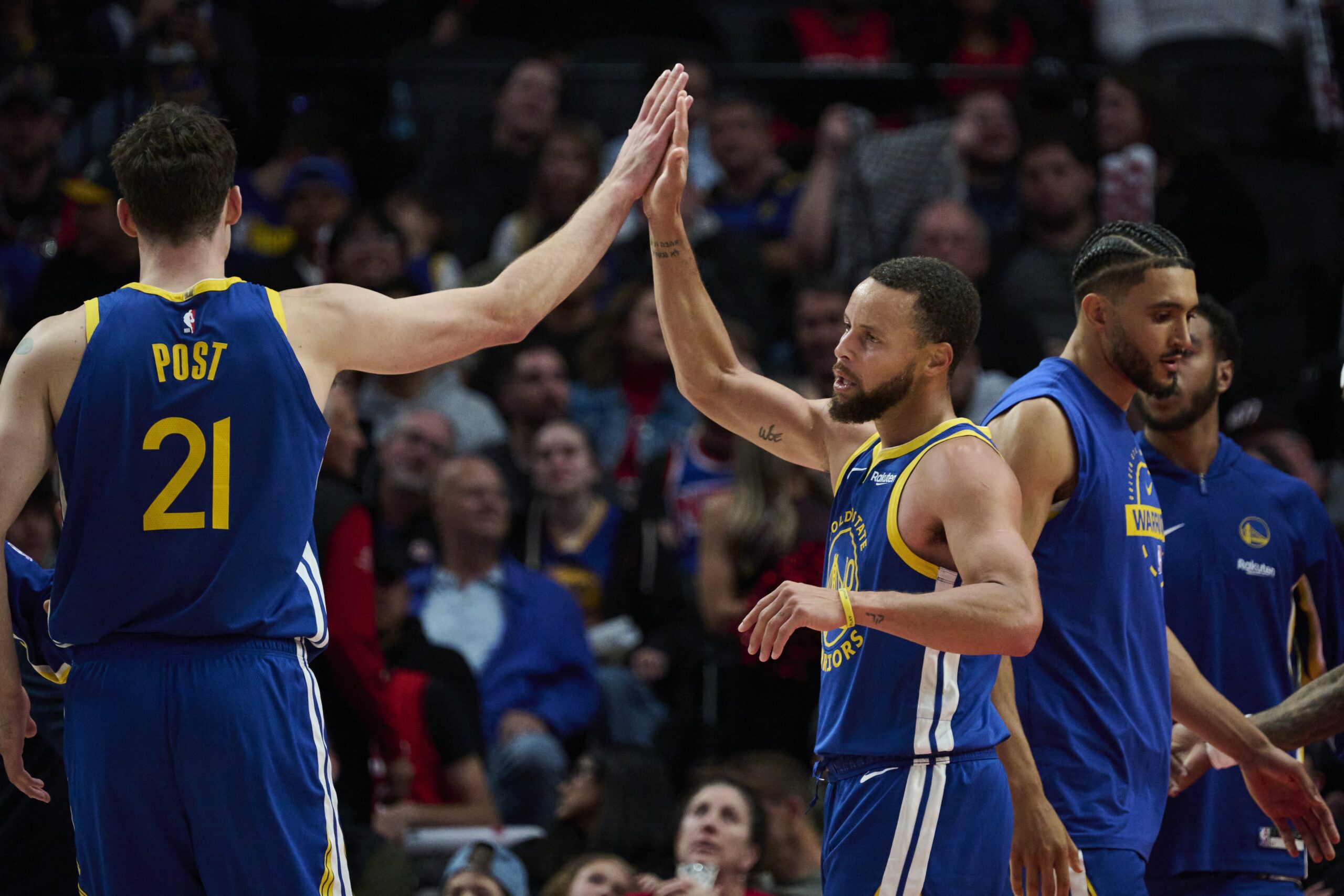 "His Own Wife Wouldn't Even Say This About Him": NBA Fans Throw Ayesha Curry Under The Bus After Hubby Steph Curry Was Labeled 'Sexiest Man' While Smoking Cigar 3 NBA Fans