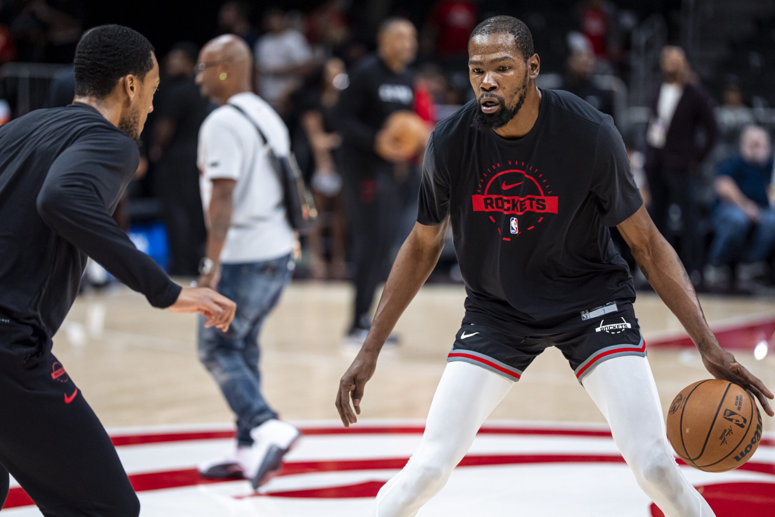 "No Wife, No Kids, No Real Ring": NBA Fans Poke Fun At Kevin Durant's Absence At OKC's Ring Ceremony 3 Kevin Durant