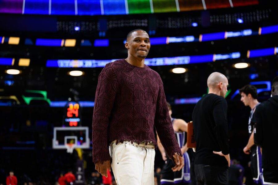 Tale of 2 Jerseys – Russell Westbrook Can’t Wear Legendary #0 With Kings; Lakers Fan Hilariously Got Denied Autograph By Brodie Russell Westbrook, Sacramento Kings