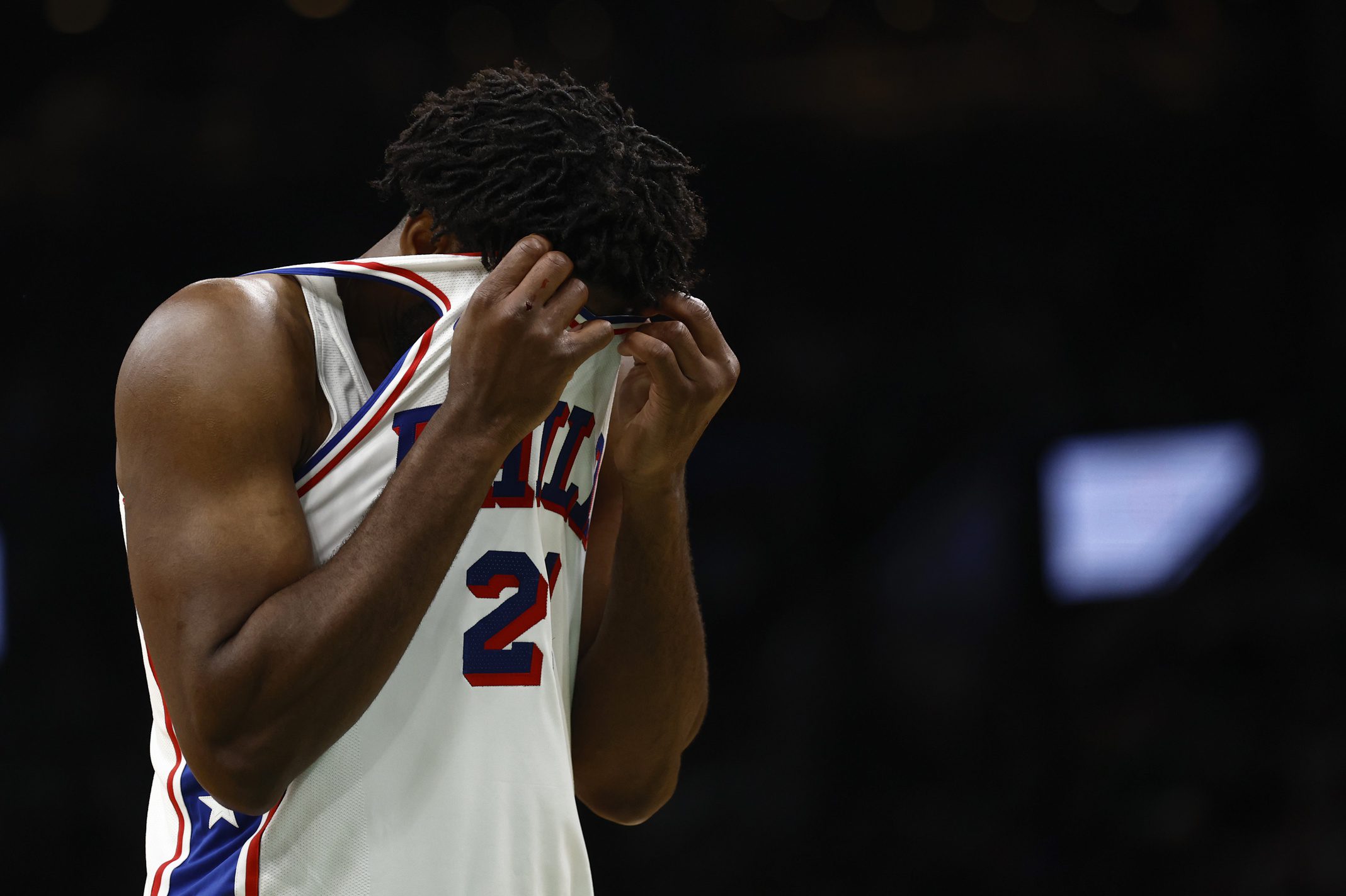 "Moving Like Celtics Shaq": NBA Fans Make Fun Of Joel Embiid's Miserable Season Debut Against Celtics 3 USATSI 27392762 168400517 lowres