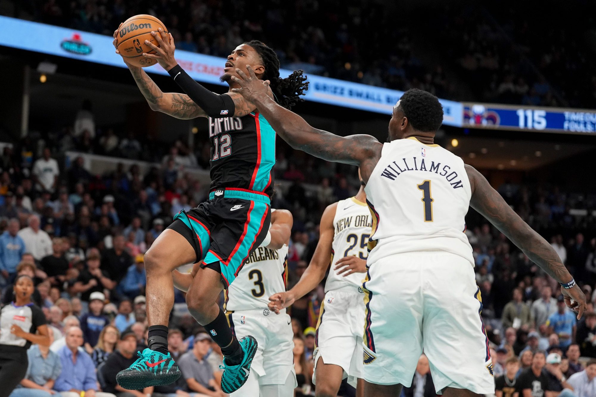 "We Got Guns & Buns A Thrilling Matchup Fosho": NBA Fans Drop Jokes On Ja Morant, Zion Williamson's Opening Day Showdown 1 USATSI 27394390 168400517 lowres