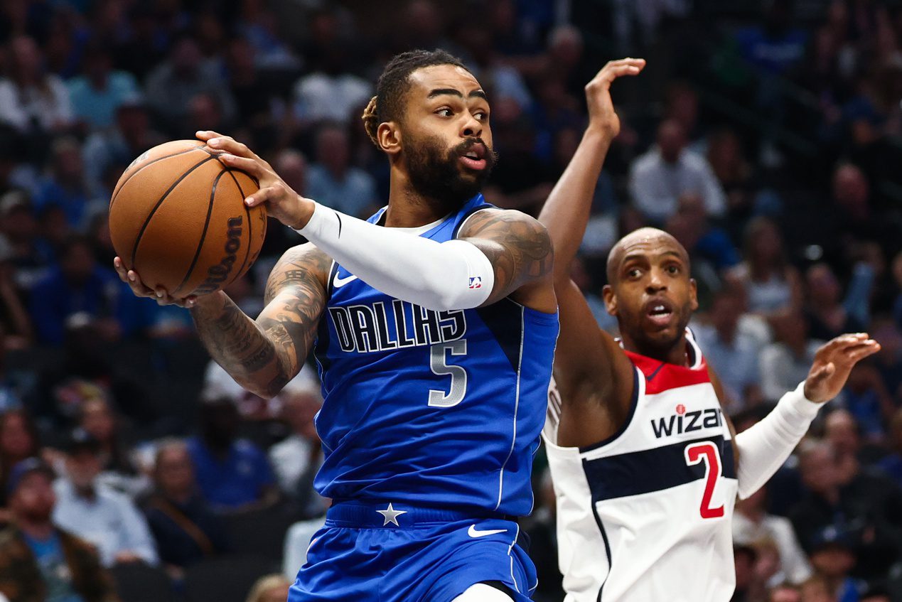 "Alll Ball": NBA Fans Drop Double Meaning Comments After Gradey Dick Fouls D'Angelo Russell In The Groin Area 3 USATSI 27409010 168400517 lowres