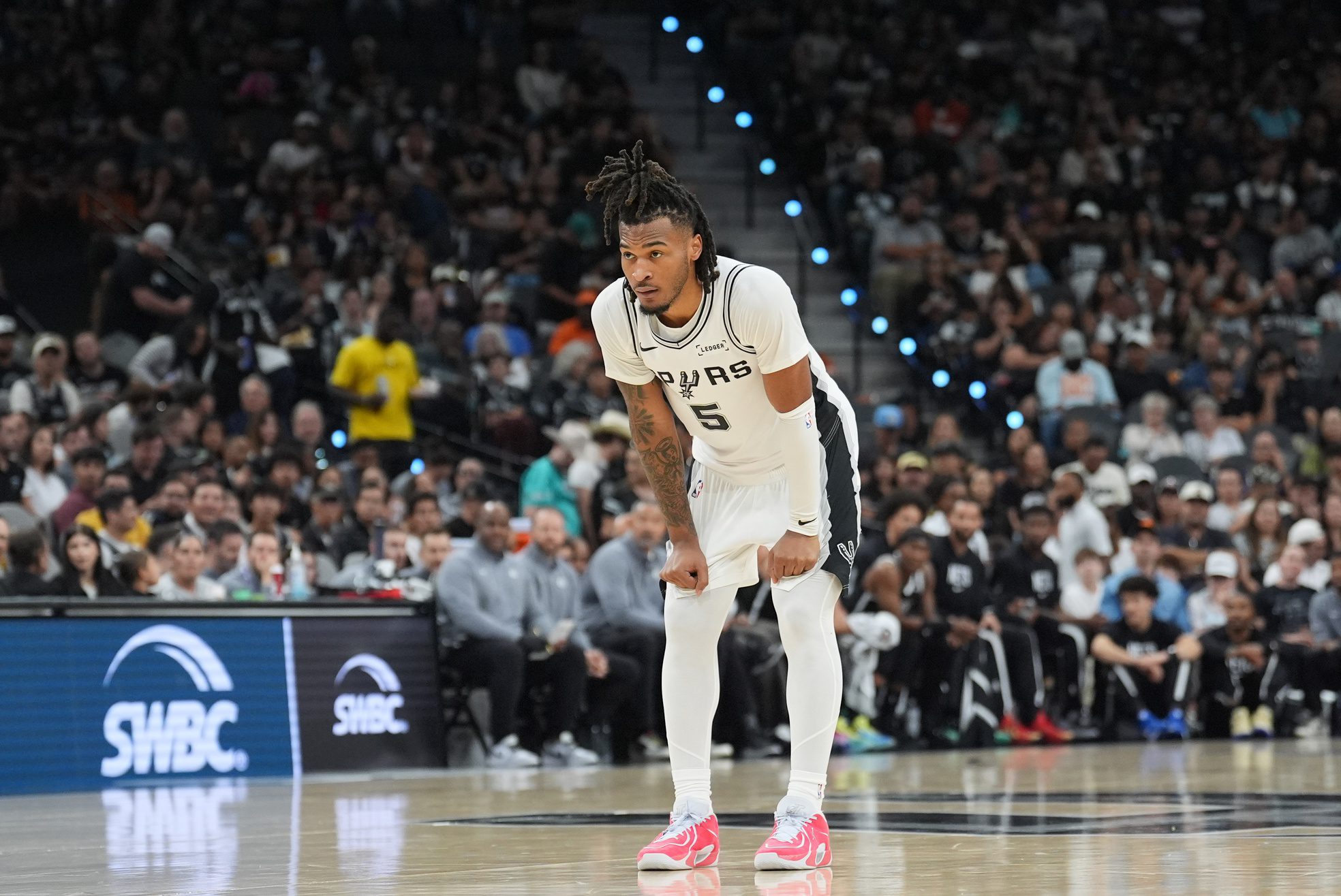 "3-0 Brick By Brick": Stephon Castle’s Mom Quannette Castle Hypes Spurs’ Perfect Start in Fiery Post 2 USATSI 27425697 168400517 lowres