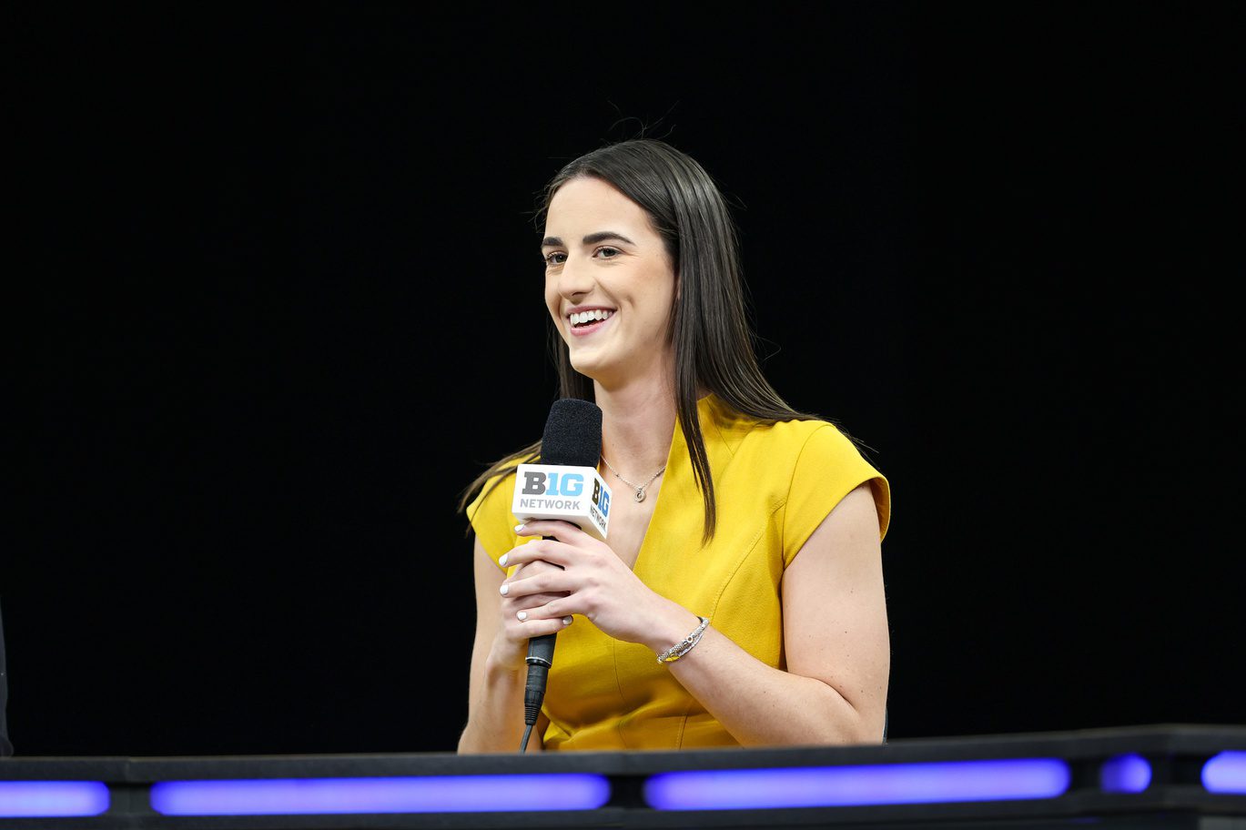 "Yaaas": Caitlin Clark Sparks Emotional Responses After Sharing How She Soothes Her ‘Mind and Body’ 2 USATSI 21609612 168400517 lowres