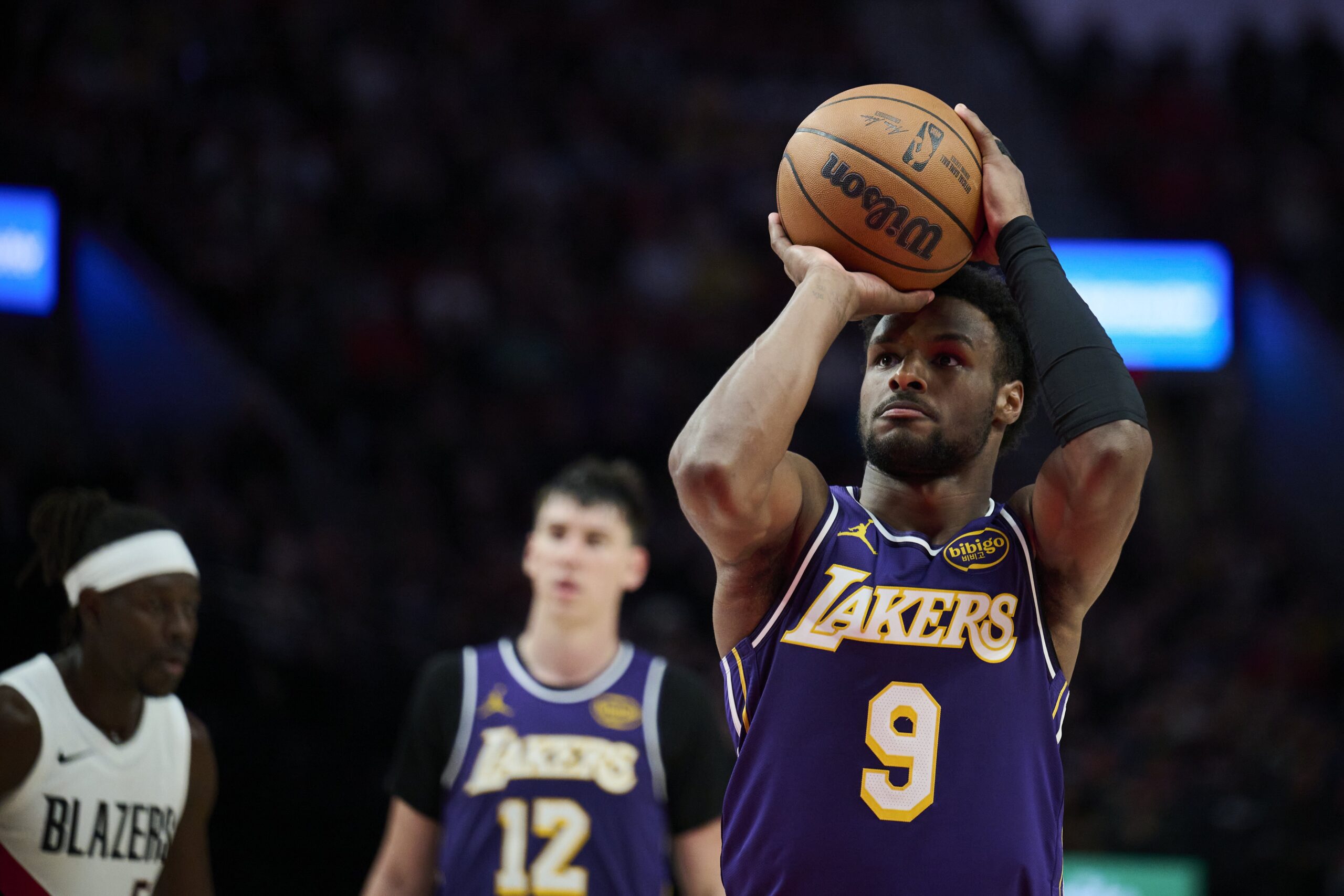 "I'd Take 61 Year Old MJ Right Now Over Bronny": NBA Fans Weigh-In On Crazy Online Debate That 61-Year-Old Michael Jordan Can Beat Bronny James 3 Bronny James, NBA Fans