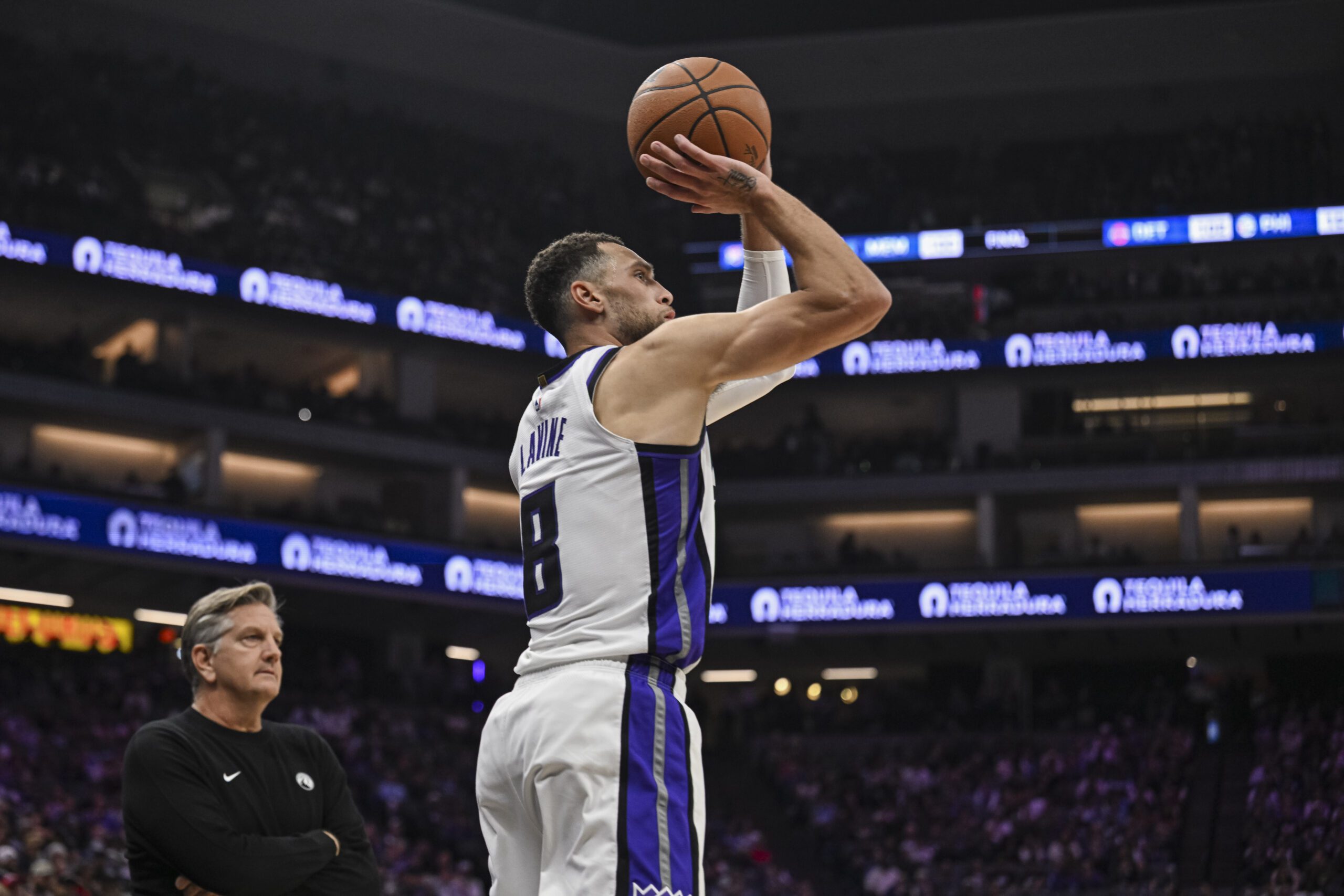 "Perry Wasn't a Fan of His Game" - Sacramento Kings GM "Desperately" Wants to Trade Disgruntled $47.5 Million Star, Per Report 2 Sacramento Kings
