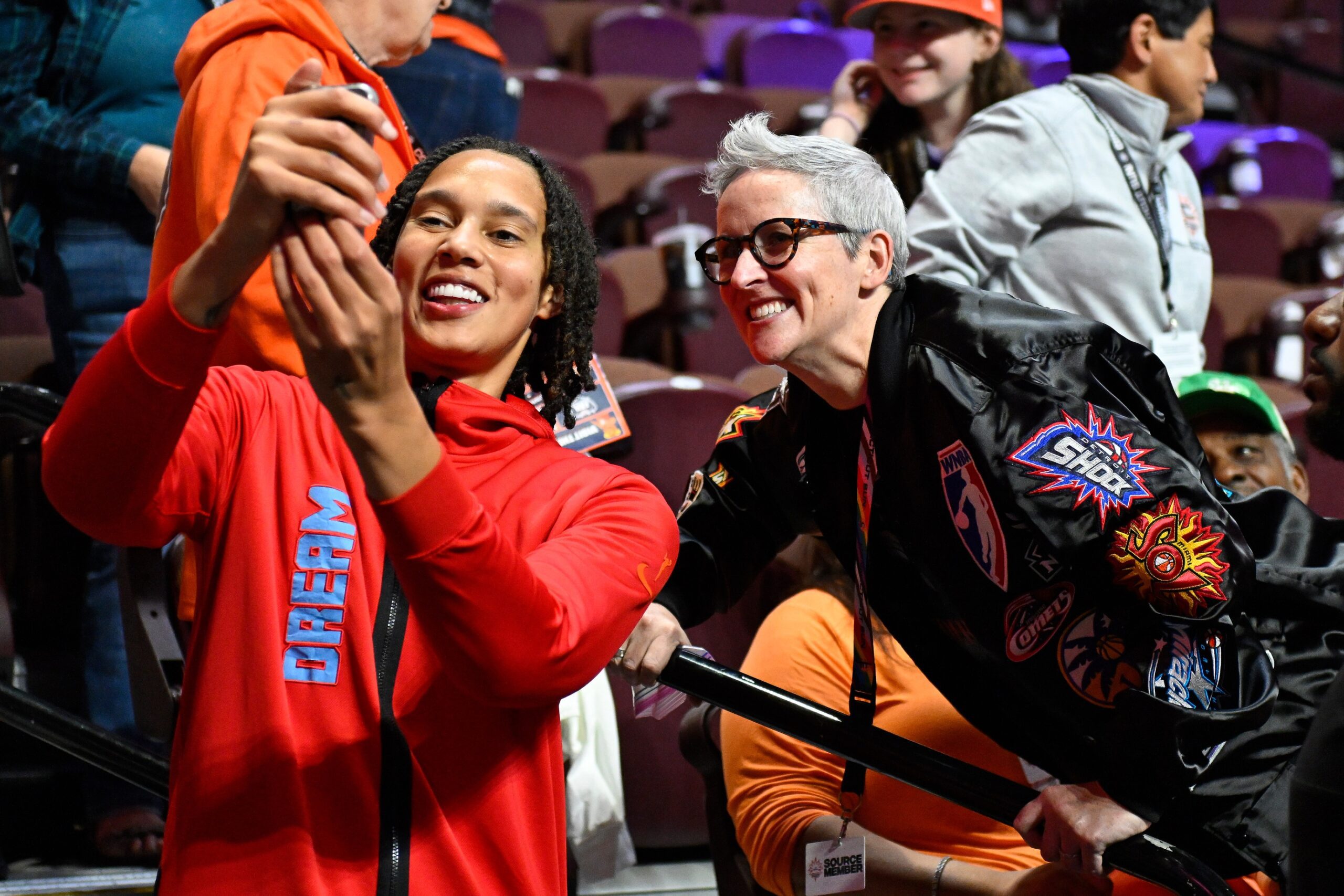 "Dude Can't Even Dunk At 6'9": WNBA Fans Mock Brittney Griner Missing Open Dunk As League Plea For Higher Pay 3 WNBA Fans