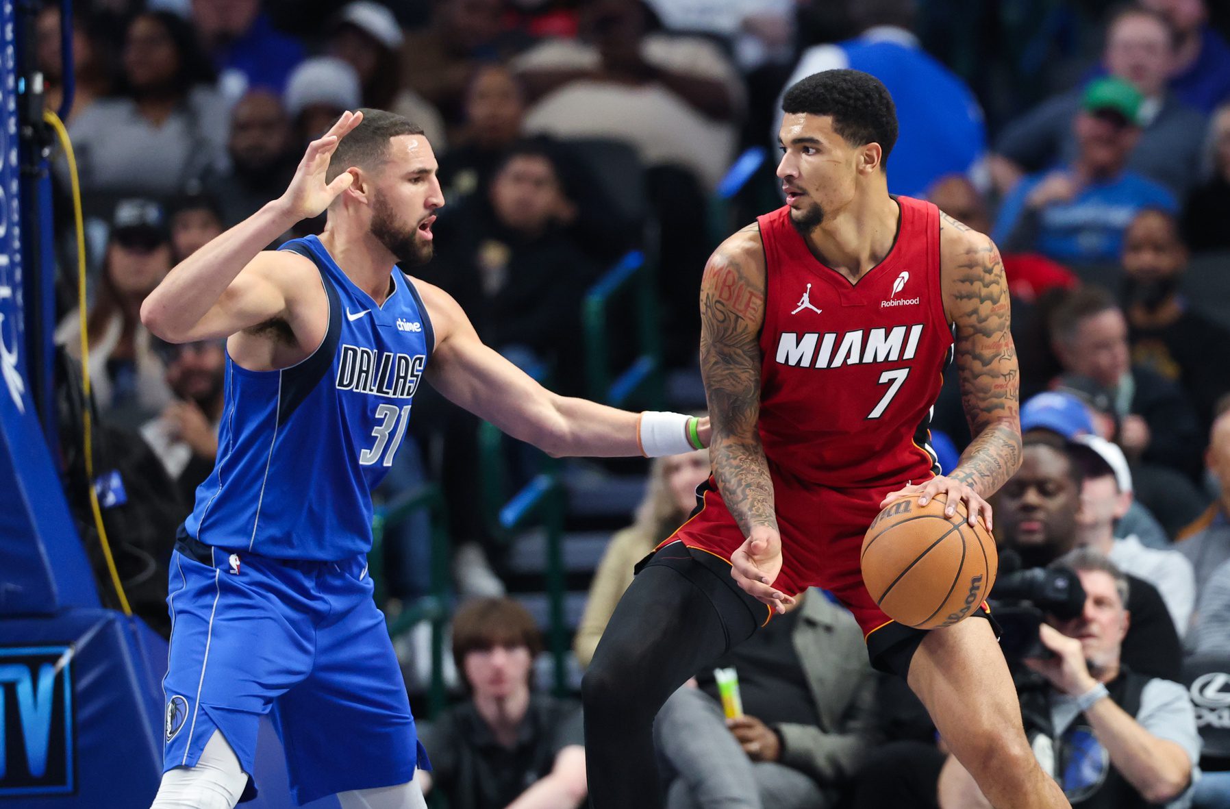 "I Don't Think He Has That Kind Of Control Anymore": NBA Fans Discuss Klay Thompson Wanting To Be In A Contender If Mavs Trade Him 2 USATSI 27734099 168400517 lowres 1