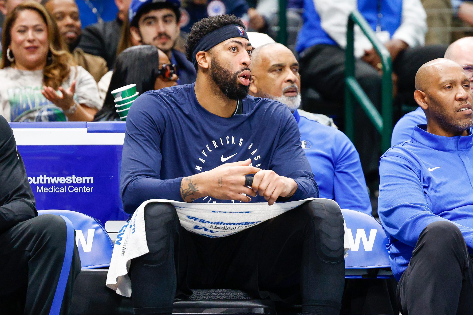 "Anthony Davis heard Motor City And Thought They Said MRI City": NBA Fans Got Jokes As Anthony Davis Gets Interest From Detroit Pistons 2 NBA Fans