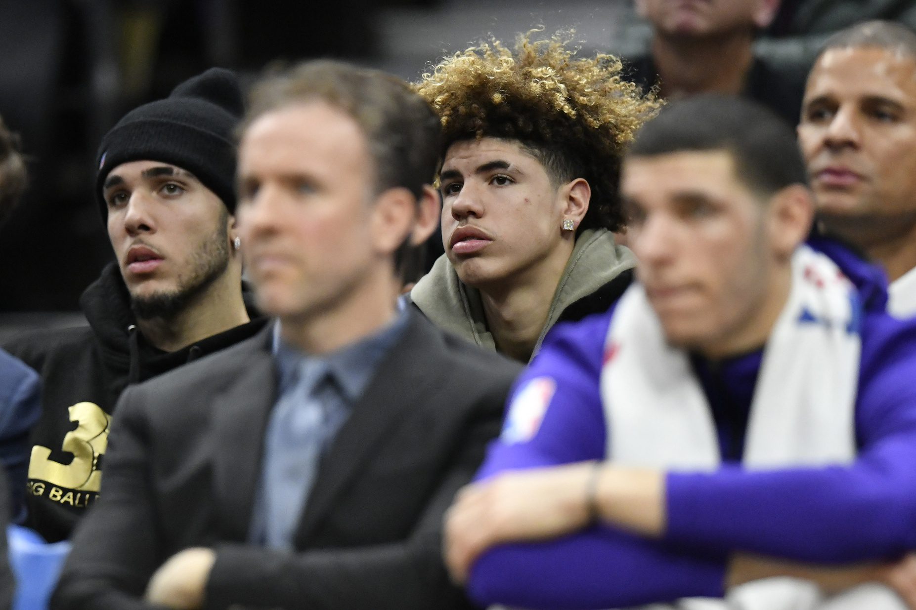 "He Looks Like A 30-Year-Old Crackhead": NBA Fans Notice LaMelo Ball's Lack of Media Training During ESPN Interview With Brother Lonzo Ball 3 NBA fans