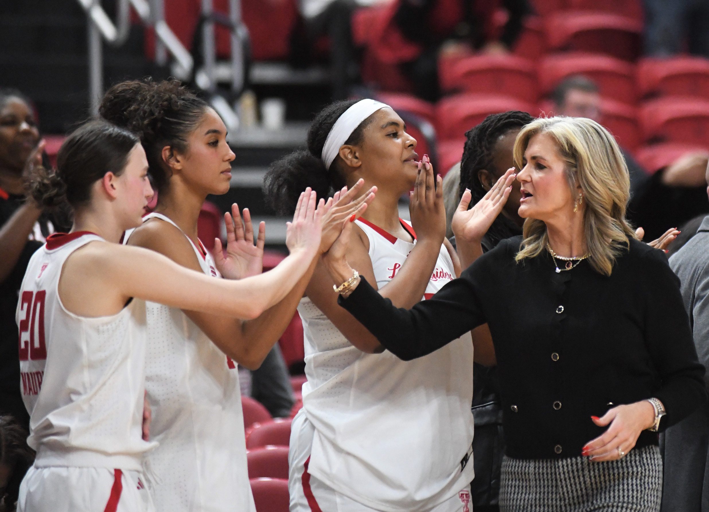 "I Need Her And Wemby To Make The World's First 8-Footer": WNBA Fans Marvel At Stephanie Okechukwu’s Rare Seven-Foot Height 1 USATSI 27733869 168400517 lowres