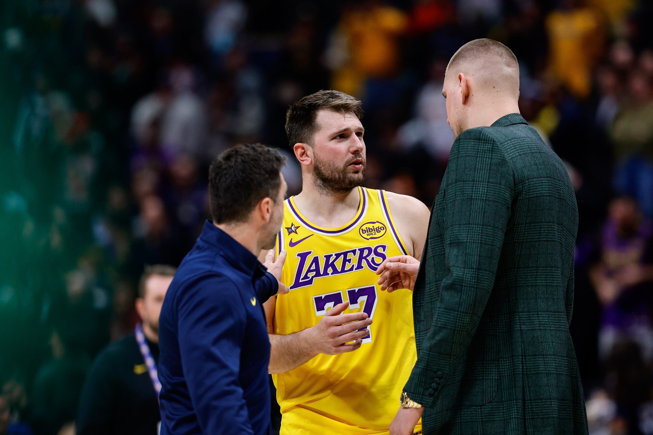 Luka Doncic Pays Respect to 6x NBA Champion With Powerful Chicago Admission: “It’s Always Special to Play Here” 1 Luka Doncic