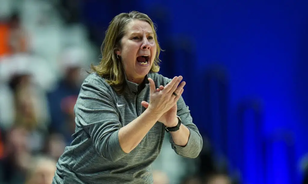 Minnesota Lynx Head Coach Ruthlessly Erupts On WNBA Officiating Over ‘Stolen’ Championship Minnesota Lynx, Cheryl Reeve