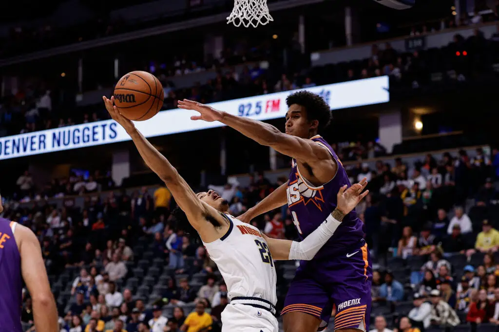 Shawn Marion But Worse? Phoenix Suns Rookie Oso Ighadoro's 3-Point Shooting Form Ridiculed - 'Shoots Like A Chemistry Teacher' 1 Oso Ighadoro, Phoenix Suns