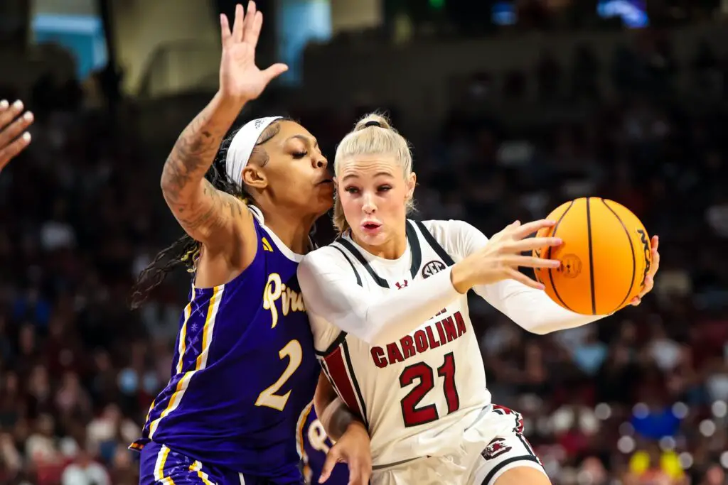 "Chloe Has To Make Adjustments": Dawn Staley Stresses Chloe Kitts To Stand Guard Having A Target On Her Back 2 USATSI 24785818 168400517 lowres