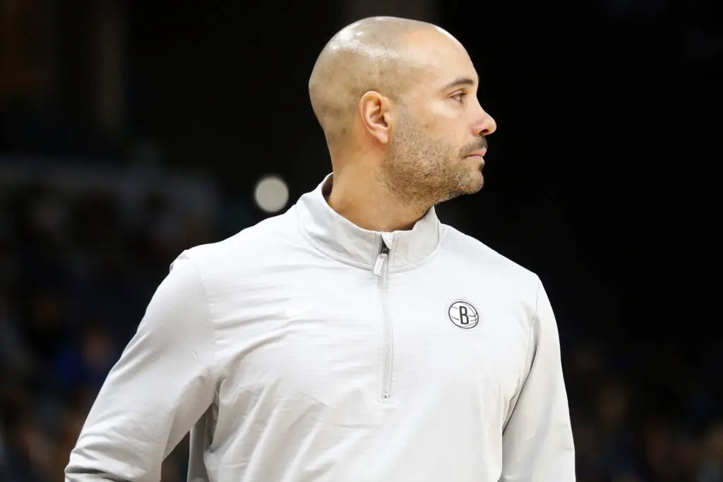 Jori Fernandez, Dennis Schroeder