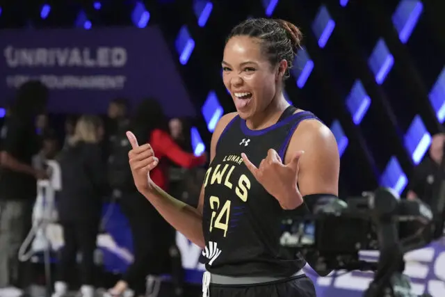 "We Would Be Majority Investors In Control": Napheesa Collier's Husband Alex Bazzell Reveals Why WNBA Declined Partnership With Unrivaled 3 Napheesa Collier celebrates after defeating Aaliyah Edwards in the Unrivaled 1-on-1 basketball final, in Friday, Feb. 14, 2025, in Medley, Fla. (AP Photo/Rebecca Blackwell)
